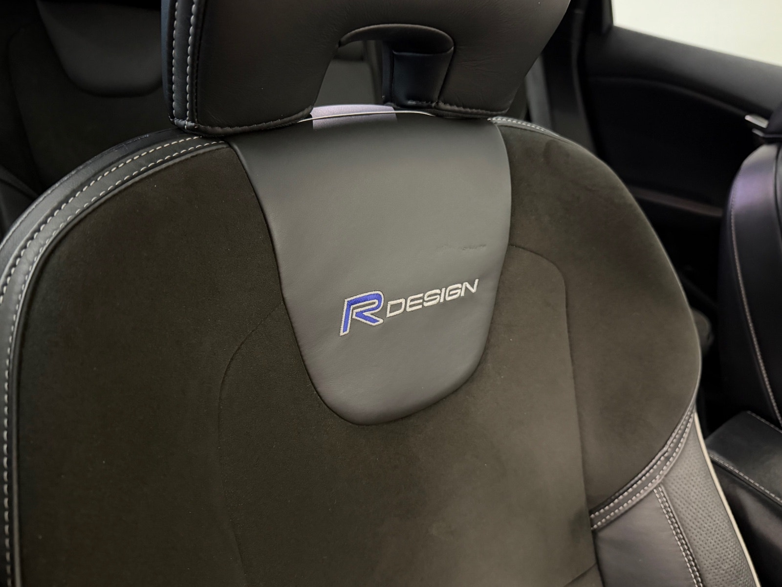 Volvo V40 D2 Manual, 115hp, 2014