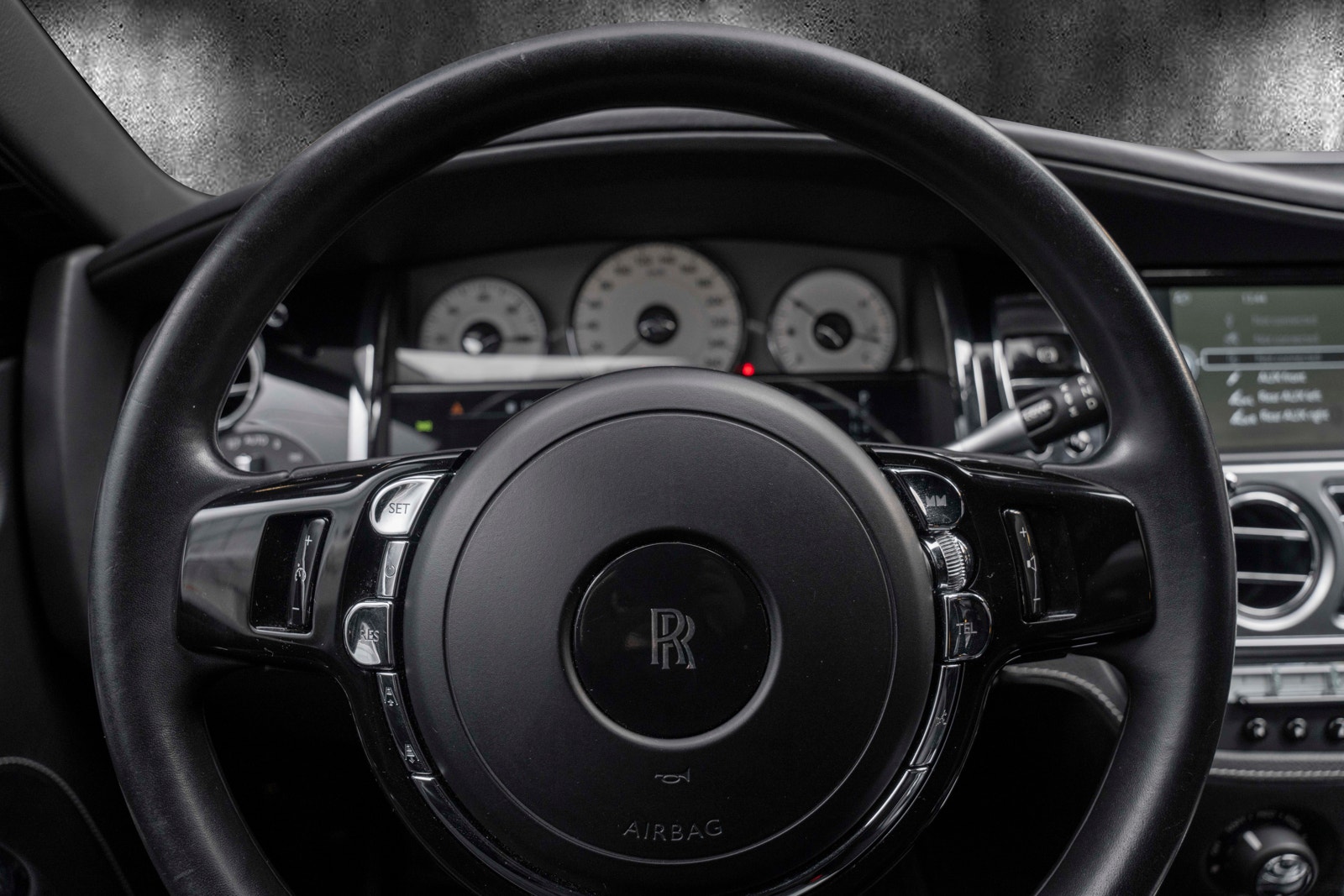 Rolls-Royce Ghost 6.6 V12 Automatisk, 8-trinn, 570hk, 2012