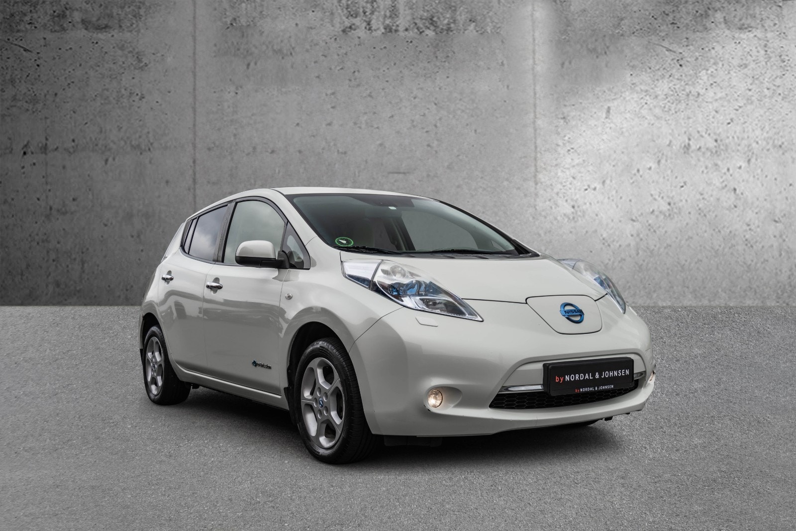 Nissan Leaf 24 kWh, 109hp, 2011