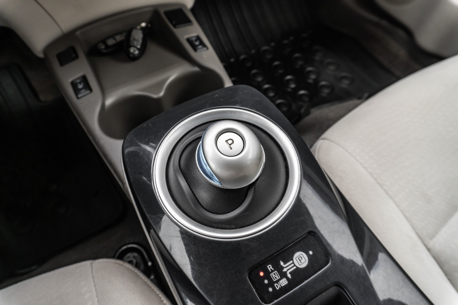Nissan Leaf 24 kWh, 109hp, 2011