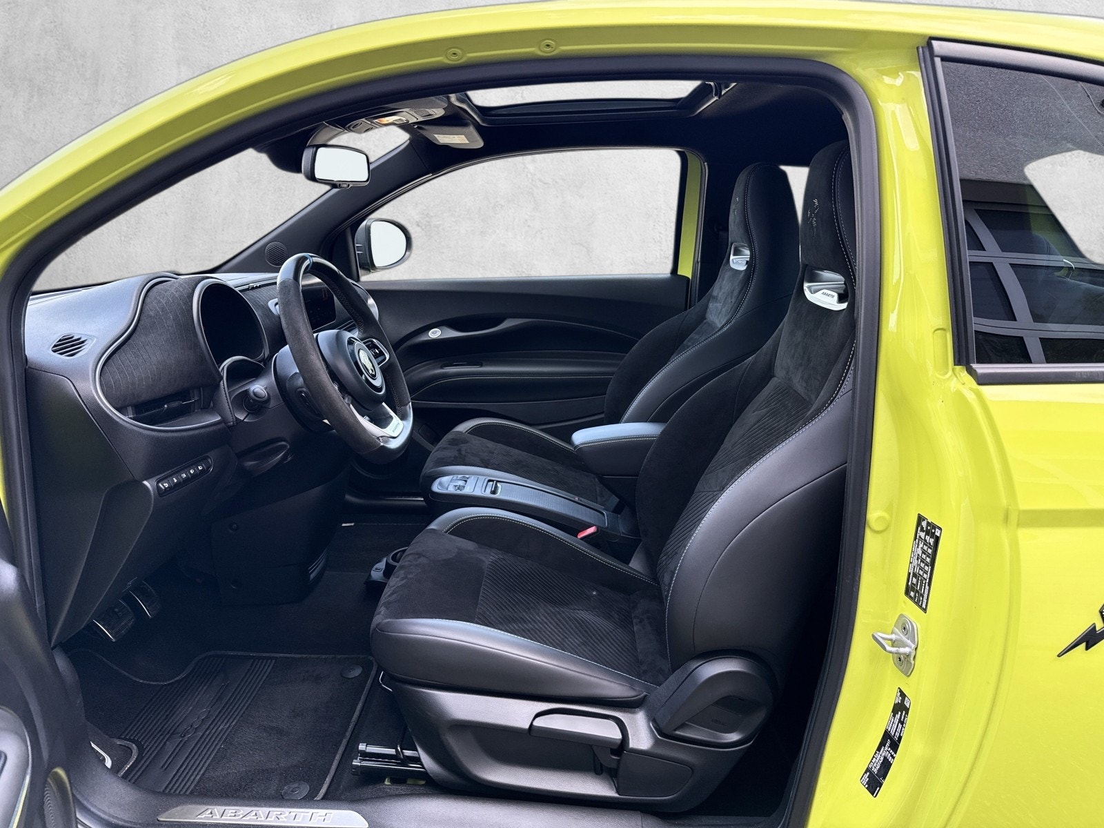 Abarth 500e, 155ps, 2024