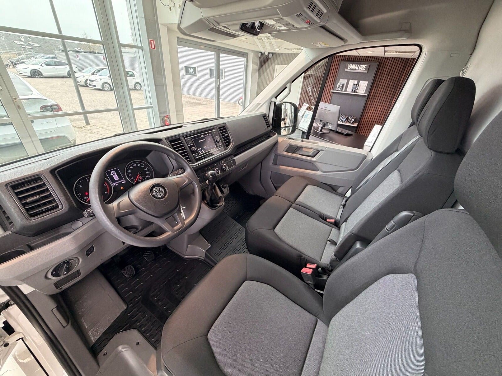 Volkswagen Crafter 35 2.0 TDI Manual, 140hp, 2021