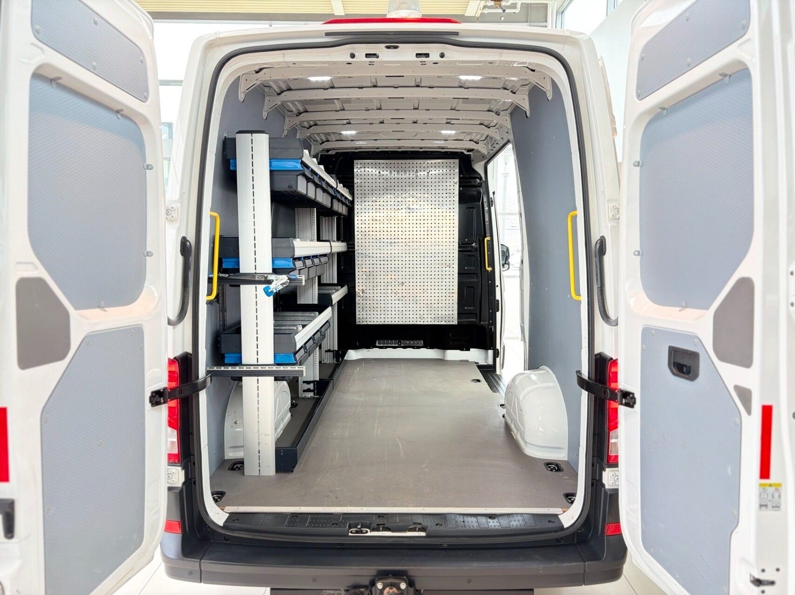 Volkswagen Crafter 35 2.0 TDI Manual, 140hp, 2021