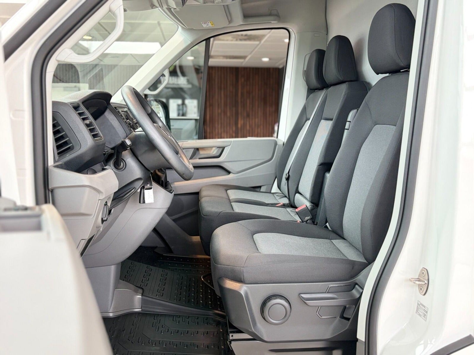 Volkswagen Crafter 35 2.0 TDI Manual, 140hp, 2021