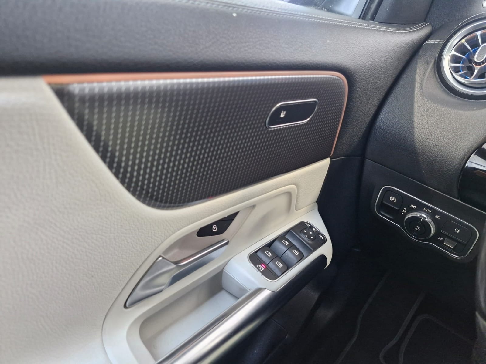 Mercedes-Benz EQA 250, 190hp, 2021