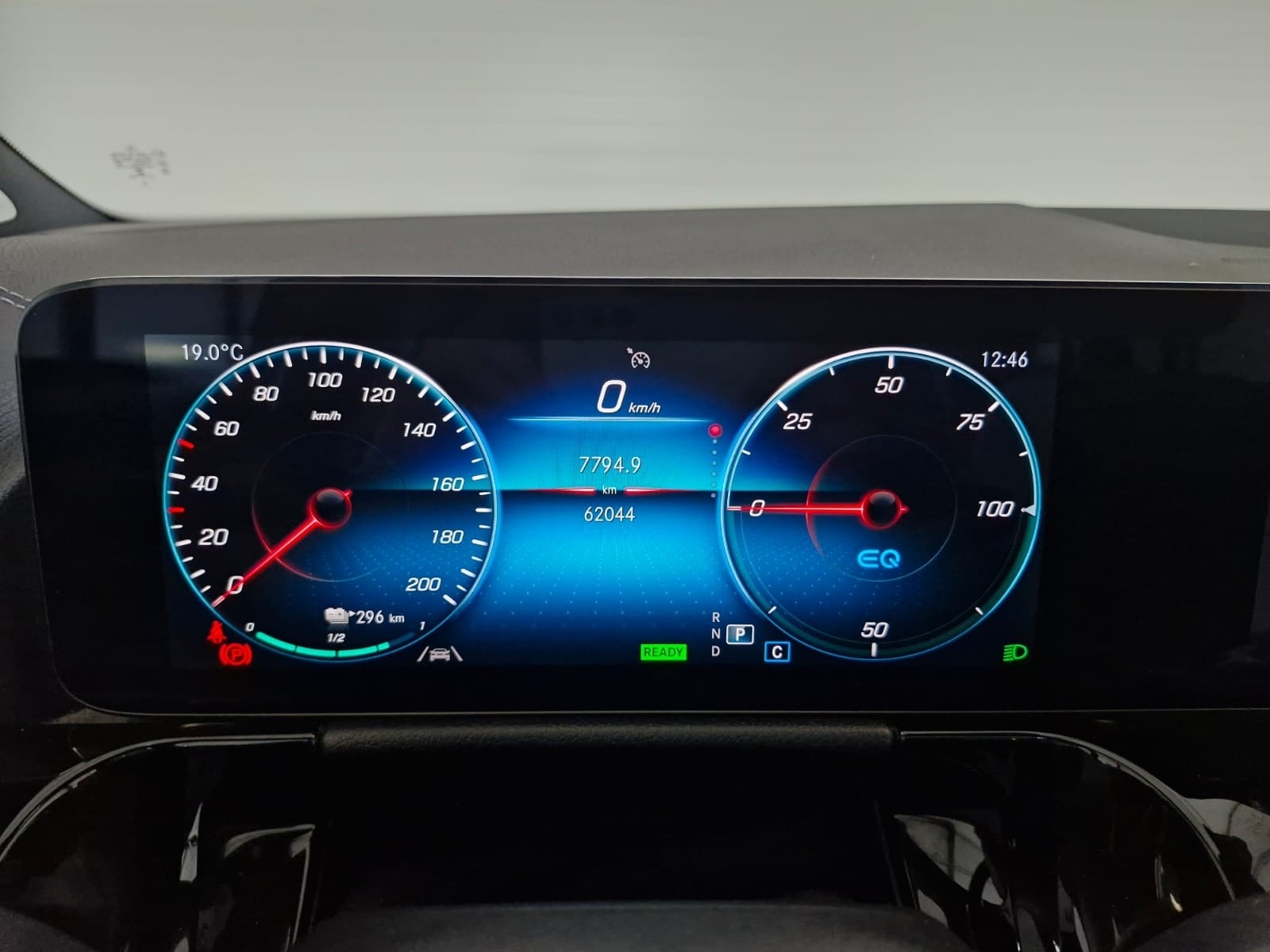 Mercedes-Benz EQA 250, 190hp, 2021