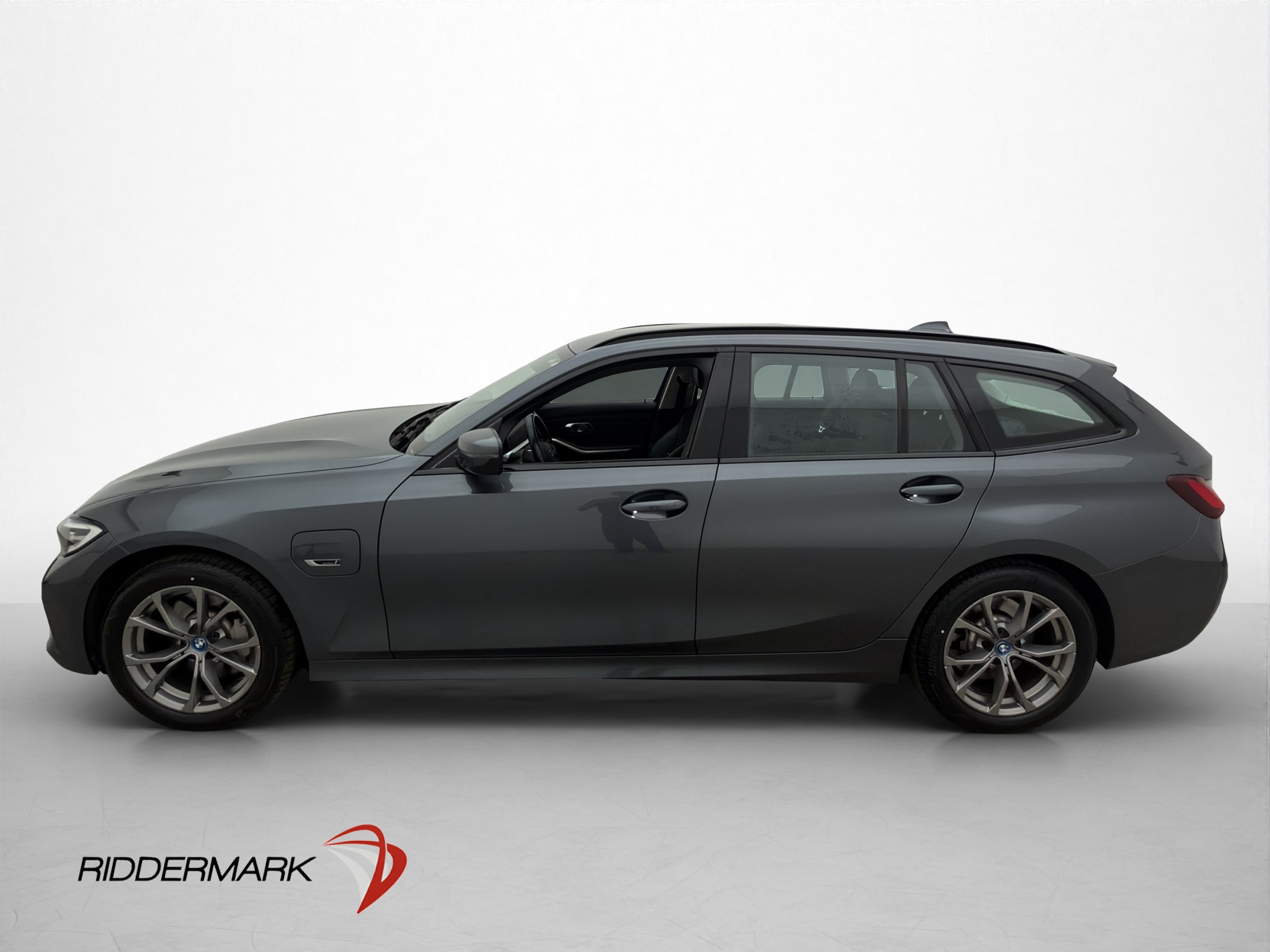 BMW 330e xDrive Touring Steptronic, 292hk, 2022