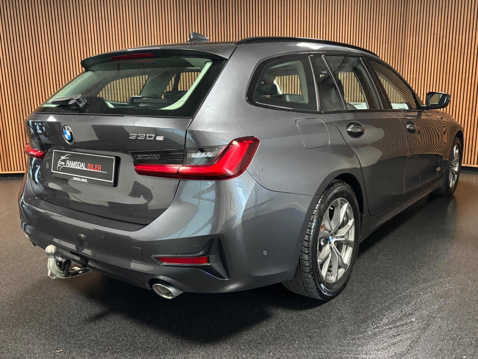 BMW 330e Touring Steptronic, 292hp, 2021