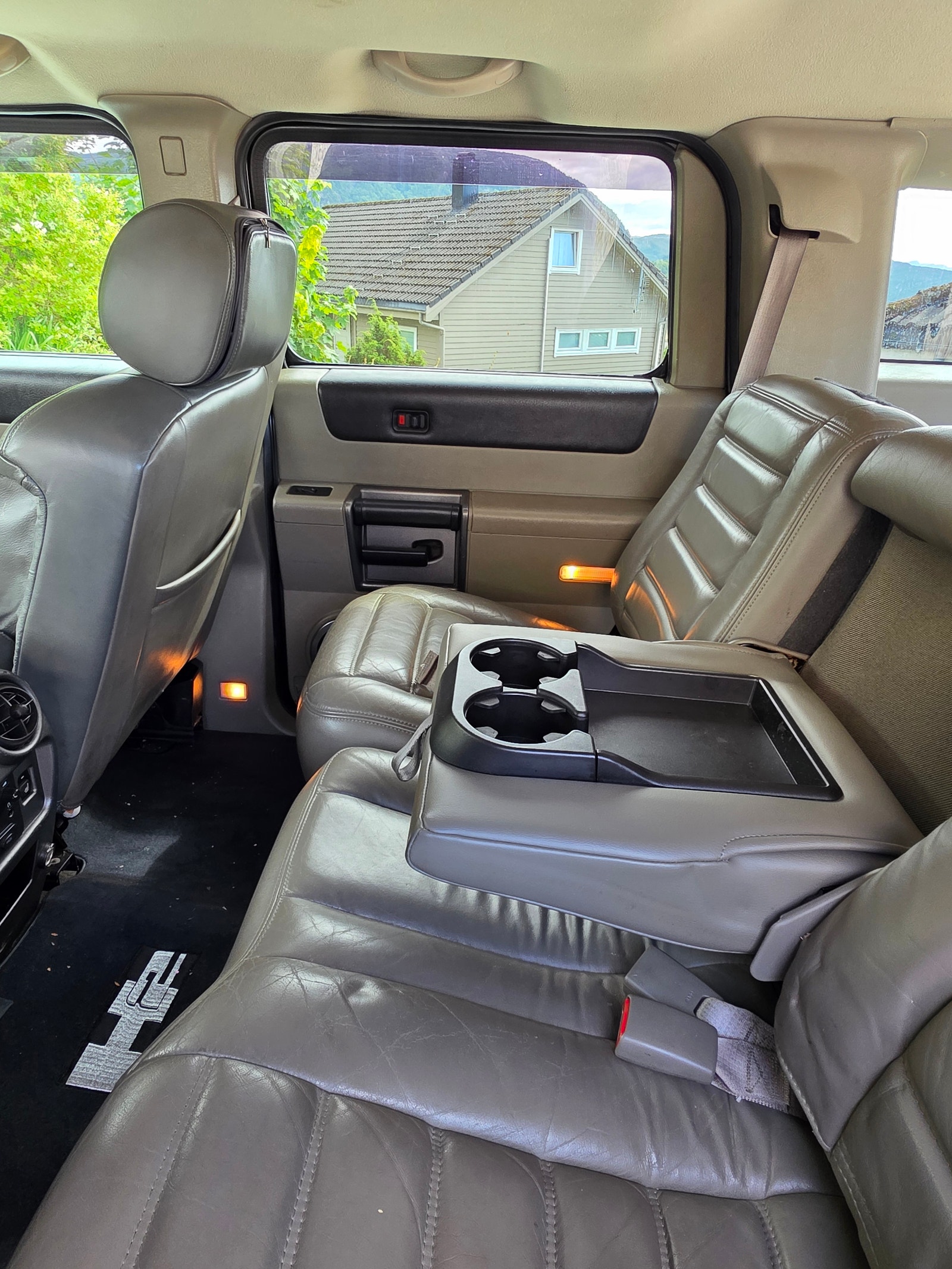 Hummer H2 6.0 V8 Automatic, 4-trinn, 321hk, 2003