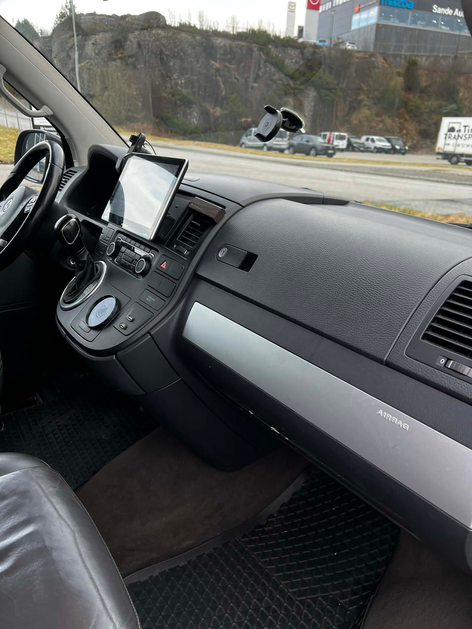 Volkswagen Multivan 2.0 TDI BMT DSG Sequential, 7-trins, 180ps, 2011