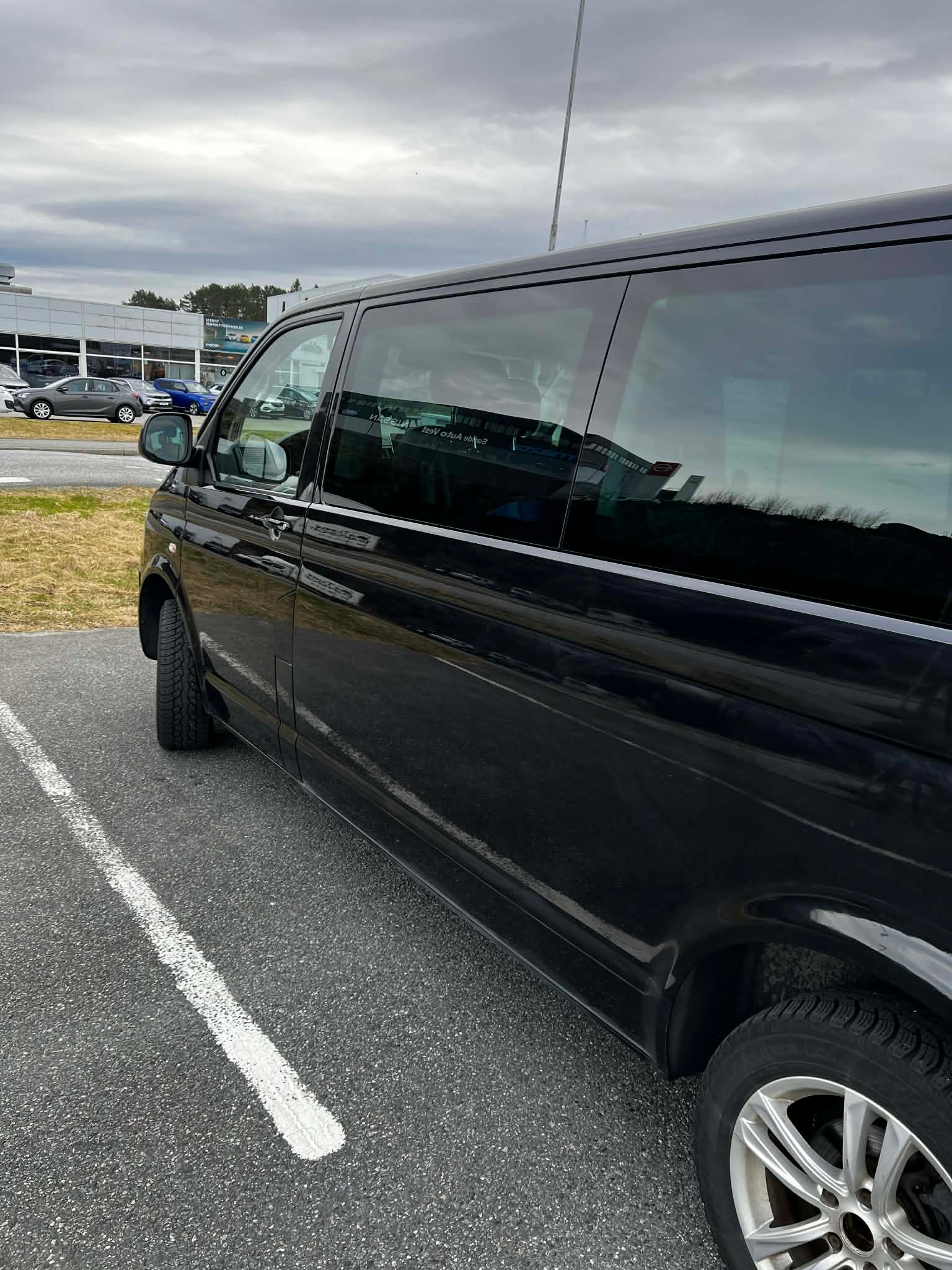 Volkswagen Multivan 2.0 TDI BMT DSG Sequential, 7-trins, 180ps, 2011