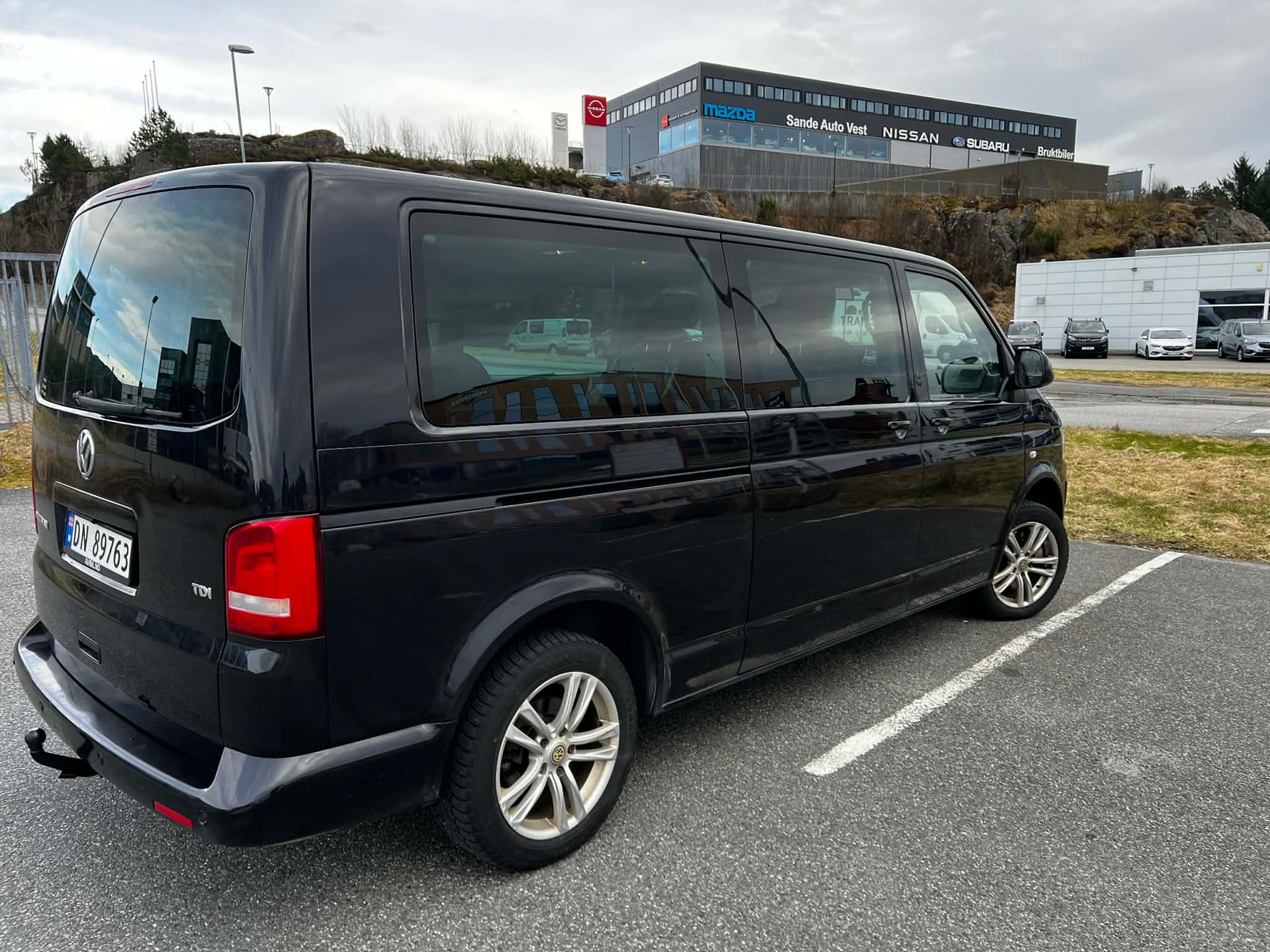 Volkswagen Multivan 2.0 TDI BMT DSG Sequential, 7-trins, 180ps, 2011