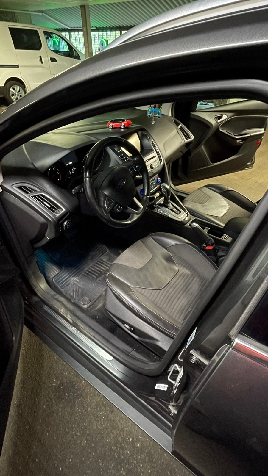 Ford Focus Combi 1.5 TDCi Powershift 6, 6-trins, 120ps, 2015