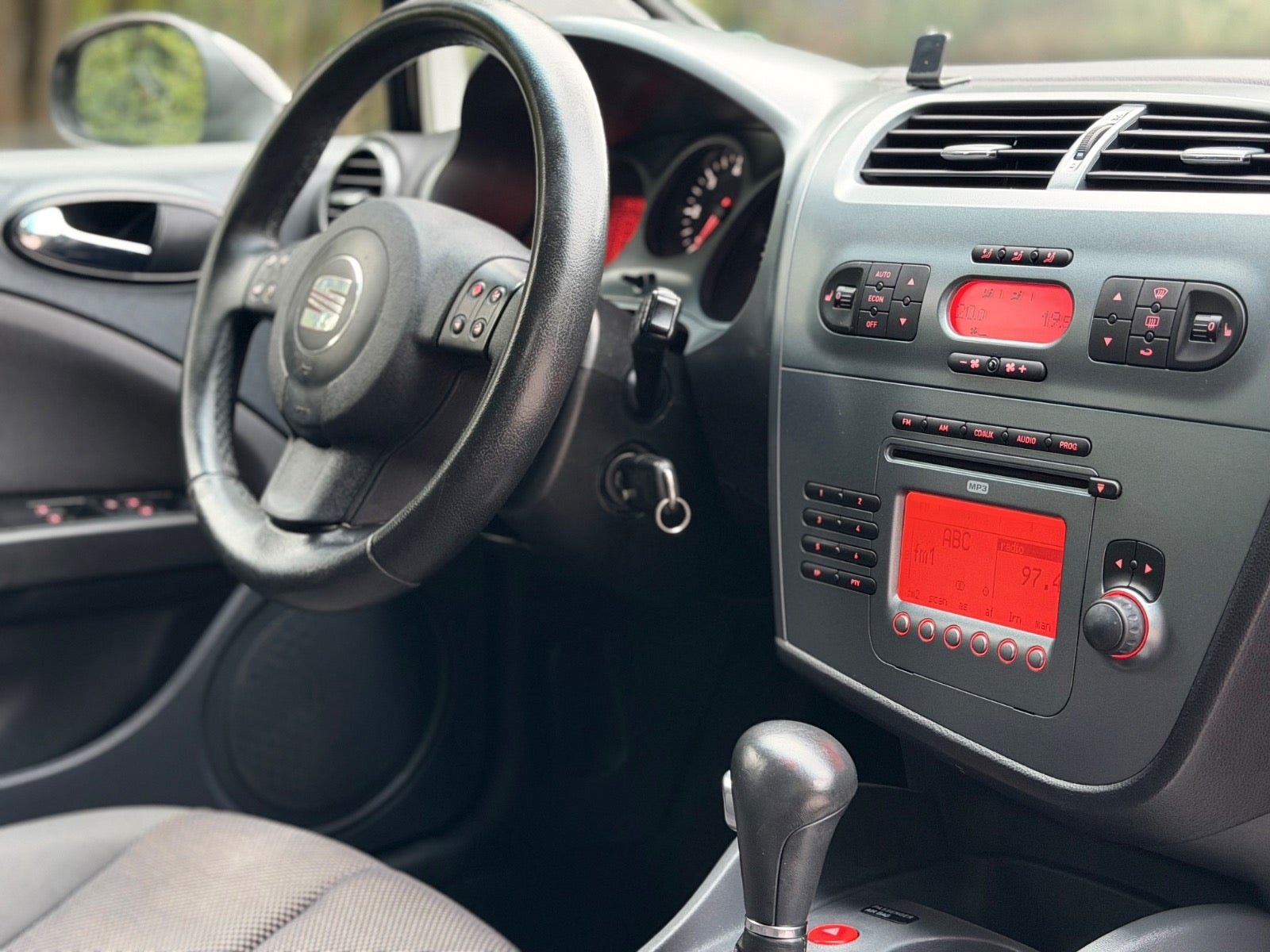 SEAT León 1.9 TDI Automatic, 105hp, 2008