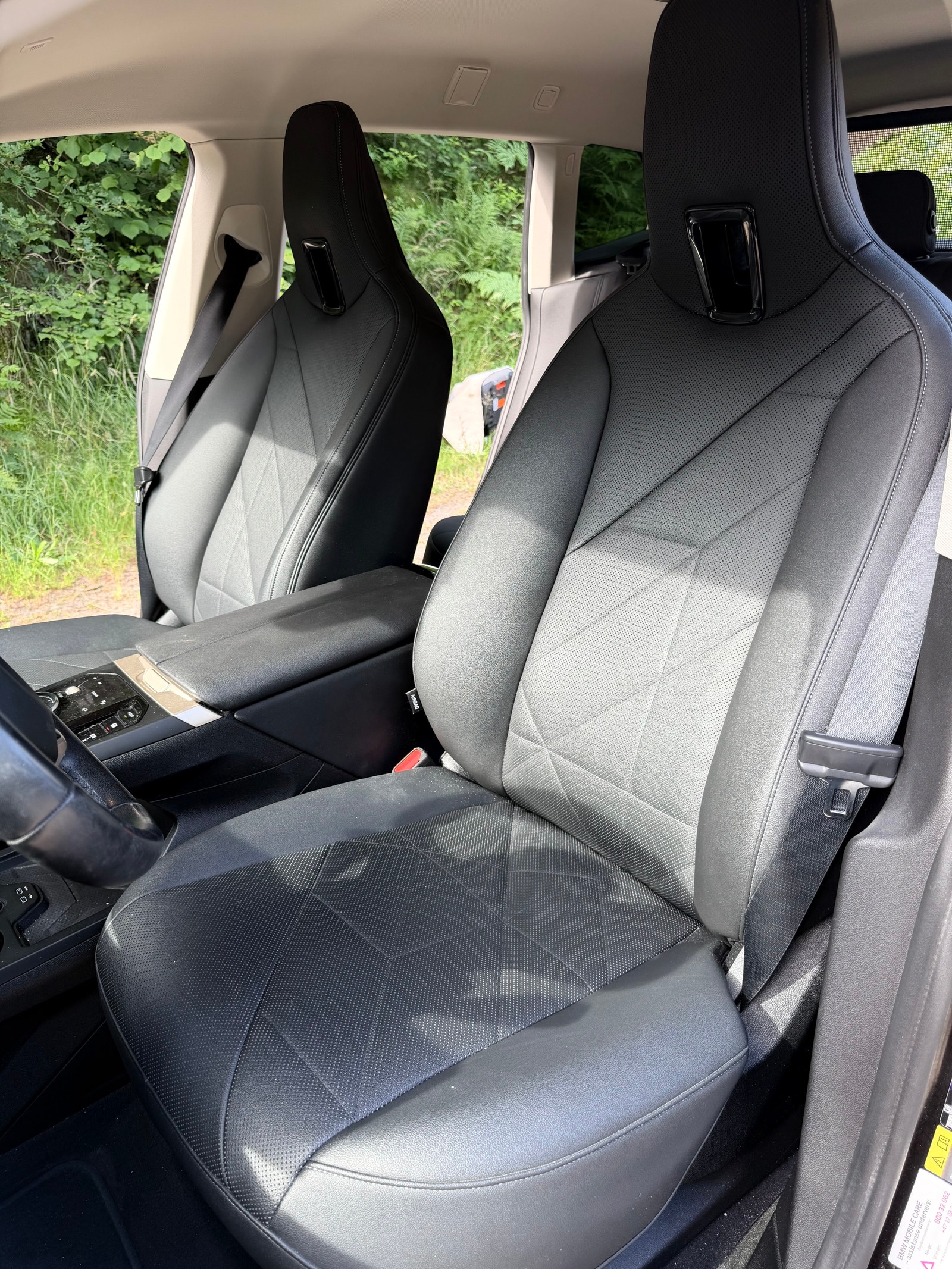 BMW iX xDrive40, 326ps, 2022