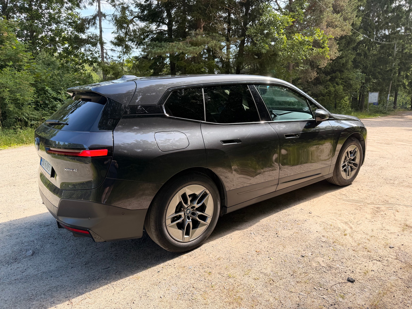 BMW iX xDrive40, 326ps, 2022