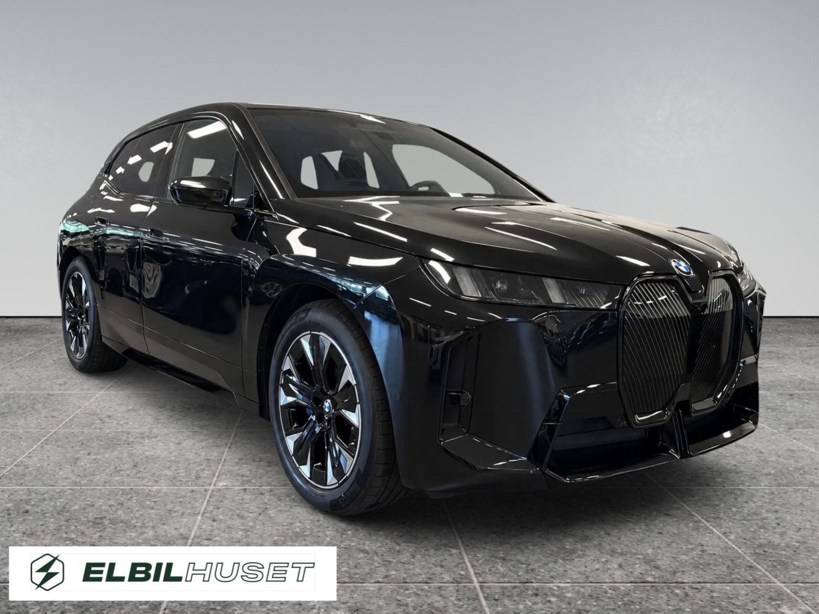 BMW iX xDrive60, 544hk, 2026