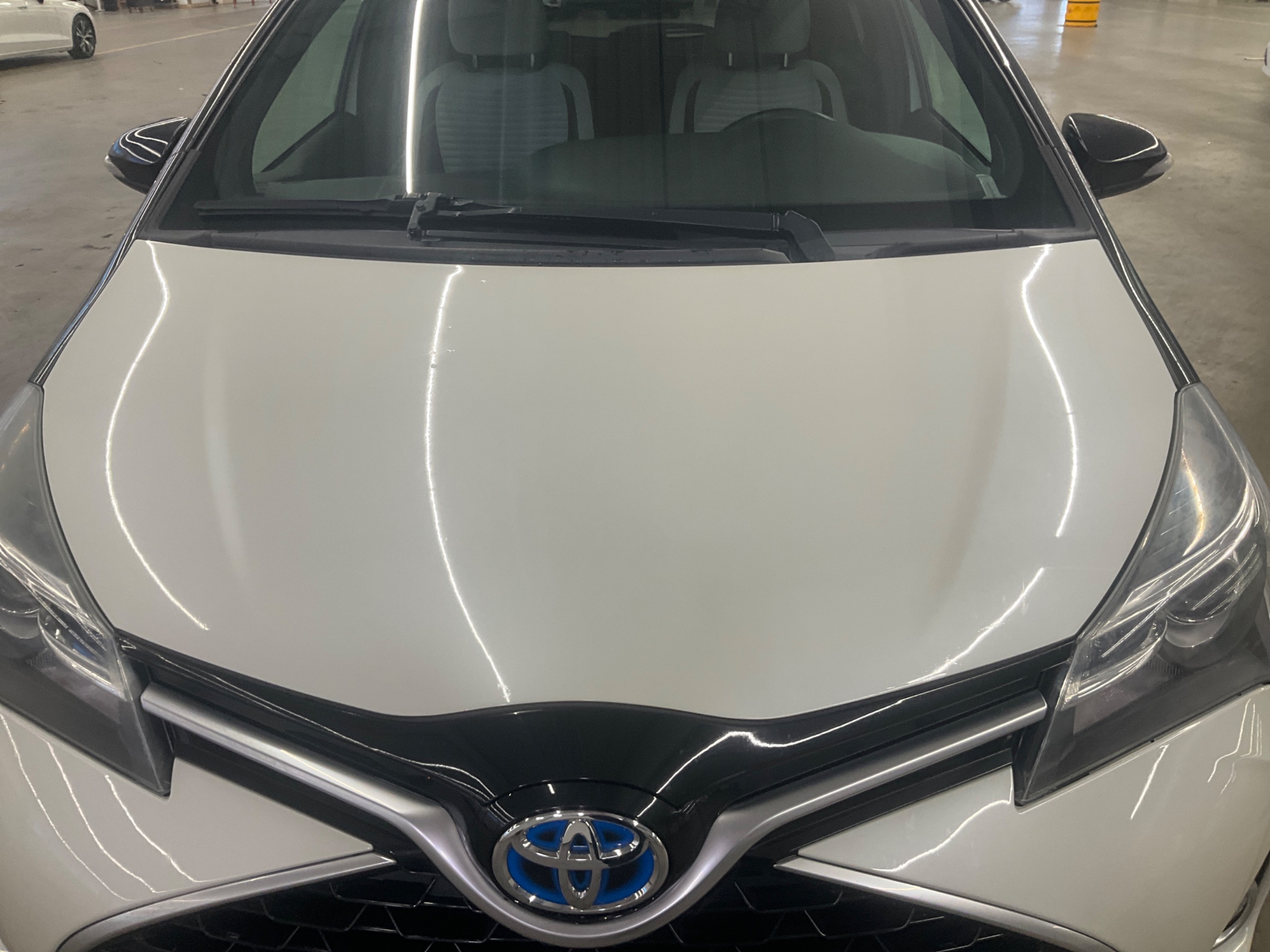 Toyota Yaris Hybrid e-CVT, 101hp, 2016