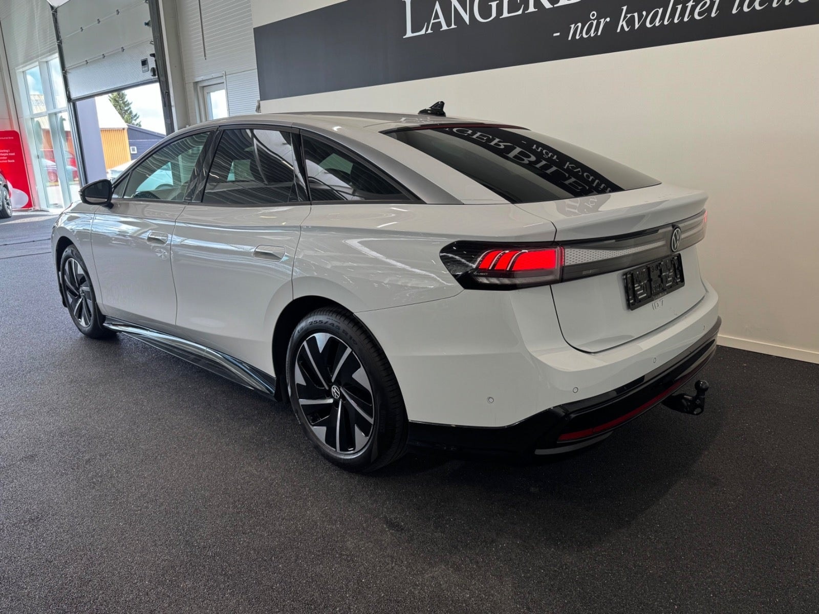 Volkswagen ID.7 Pro, 286hk, 2026