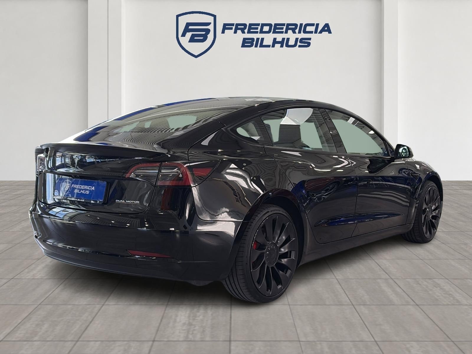 Tesla Model 3 Performance, 513ps, 2023