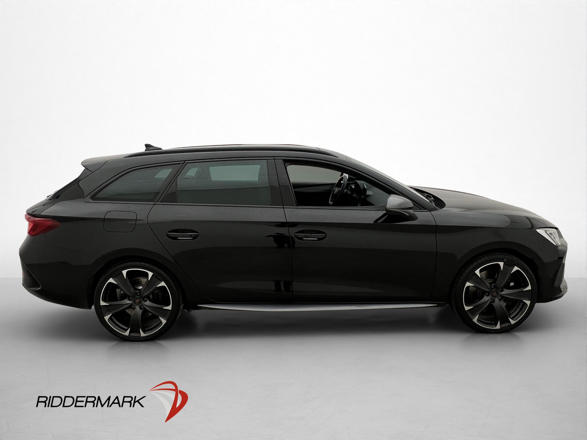 CUPRA Leon Sportstourer e-Hybrid DSG Sequential, 6-trins, 245ps, 2023