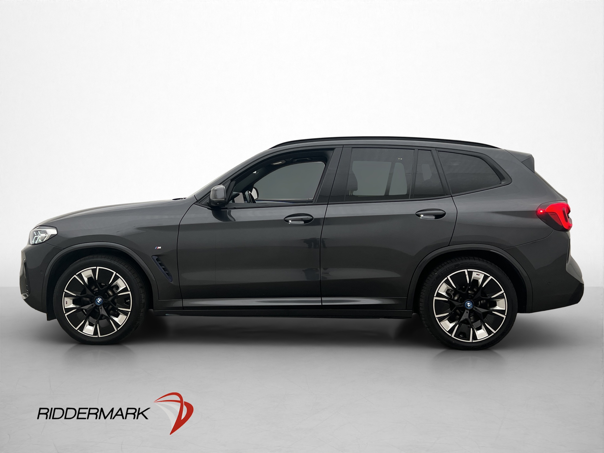 BMW iX3, 286hp, 2022