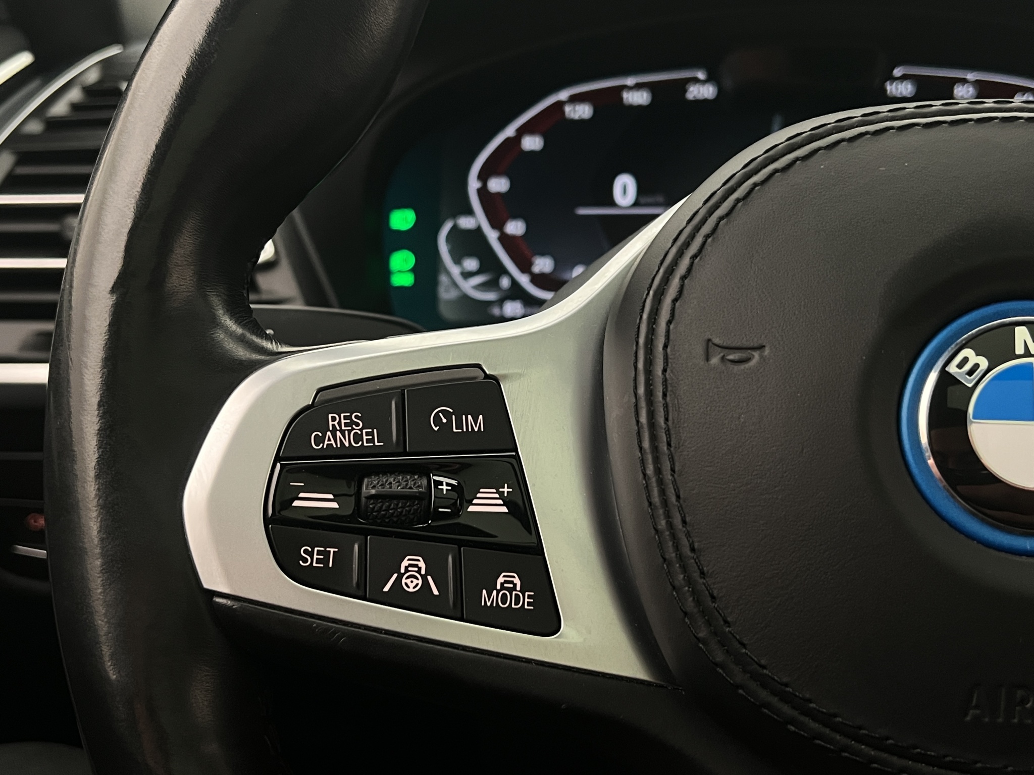 BMW iX3, 286hp, 2022