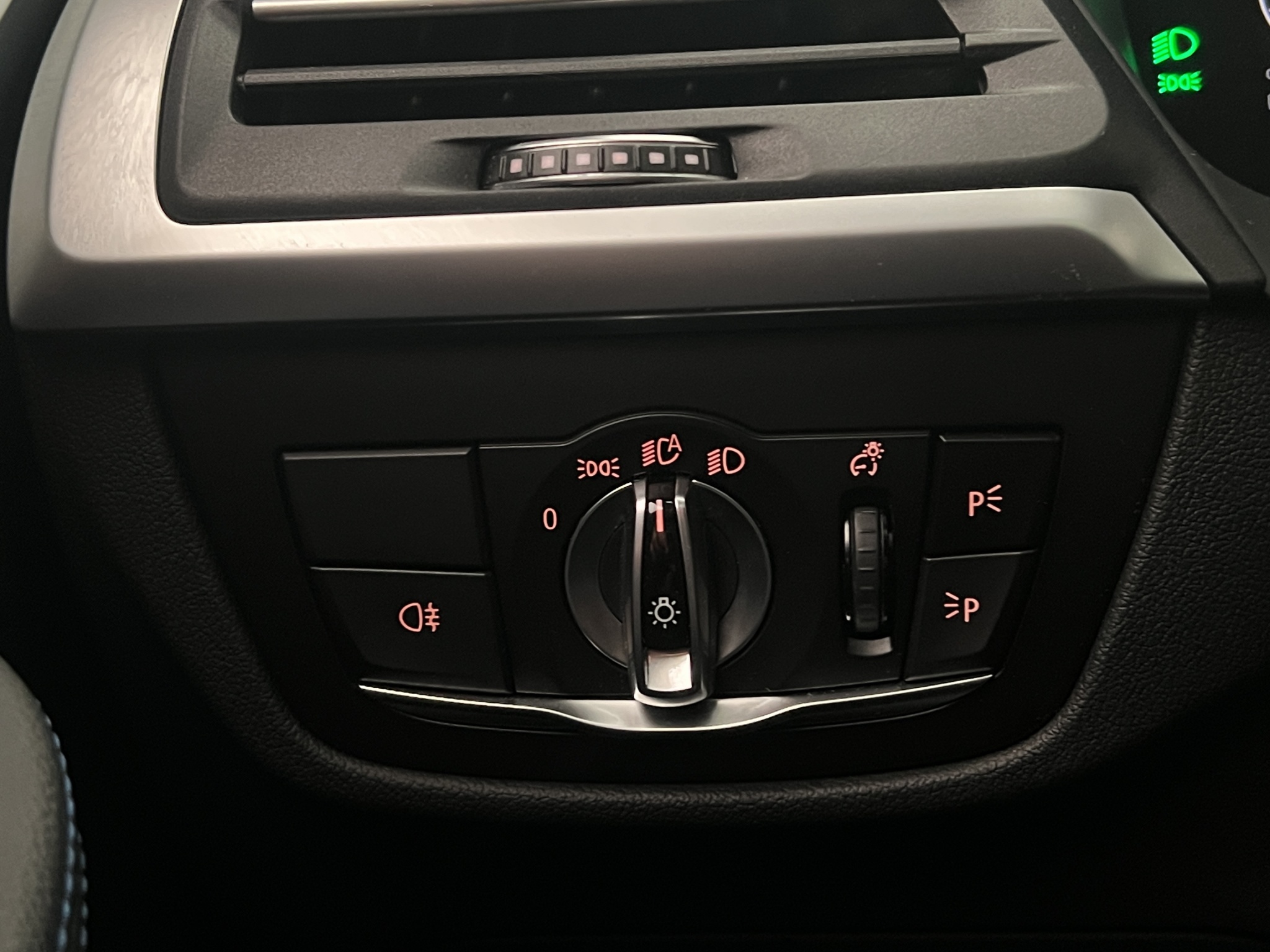 BMW iX3, 286hp, 2022