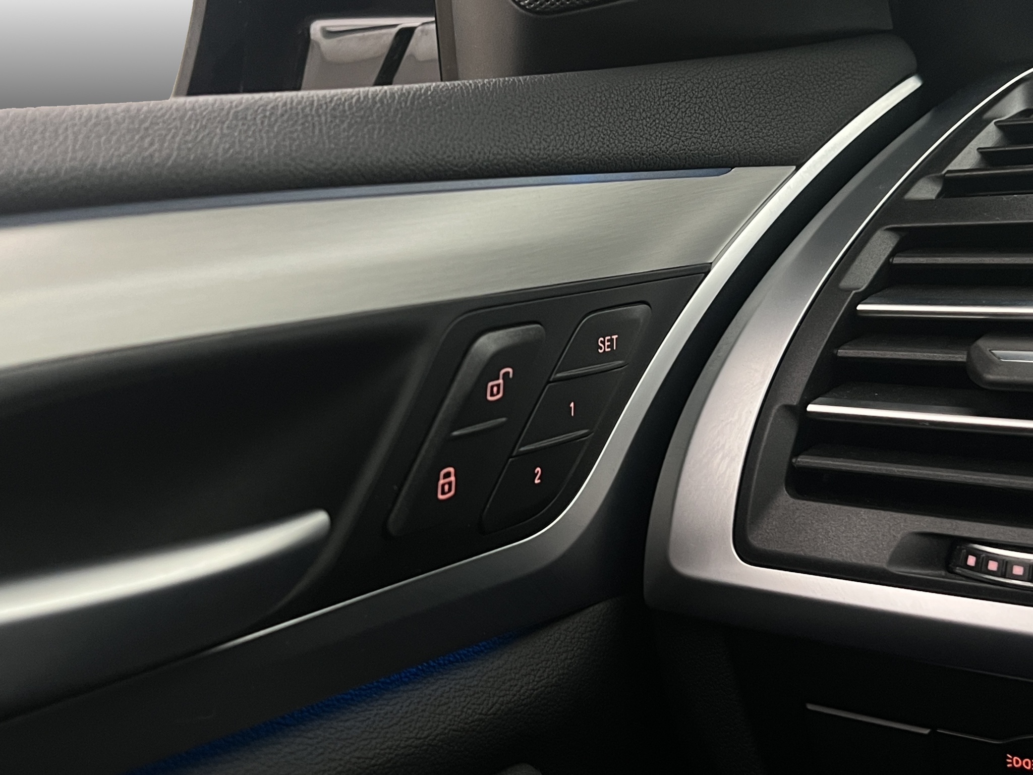 BMW iX3, 286hp, 2022