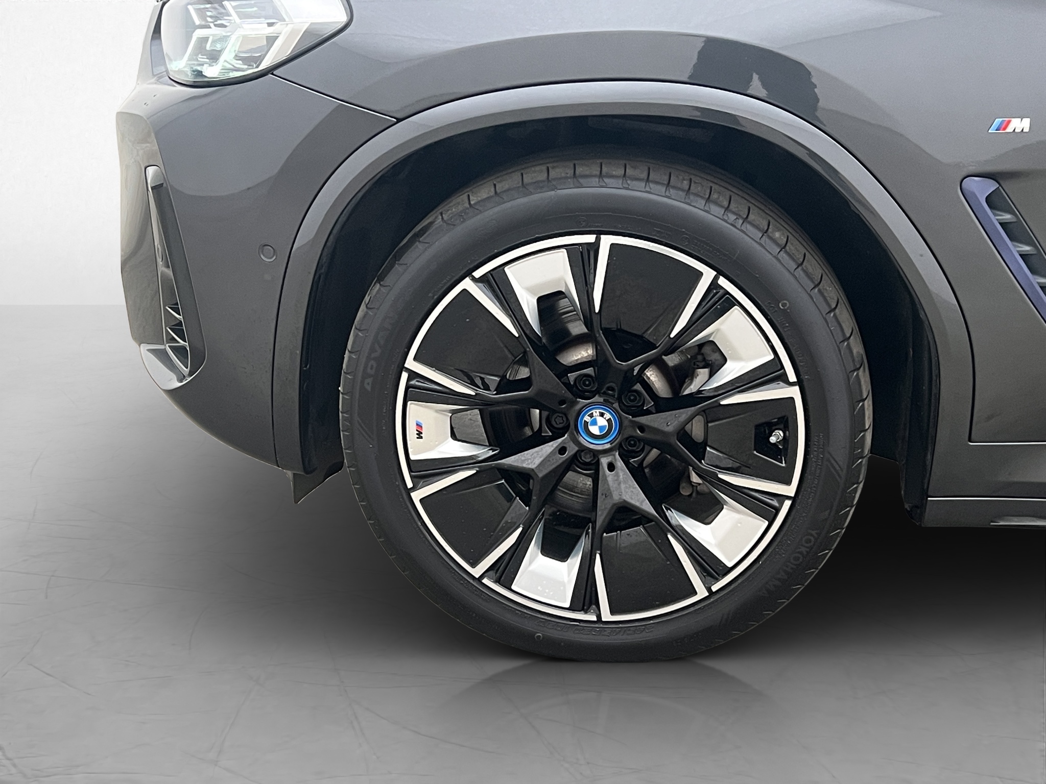 BMW iX3, 286hp, 2022
