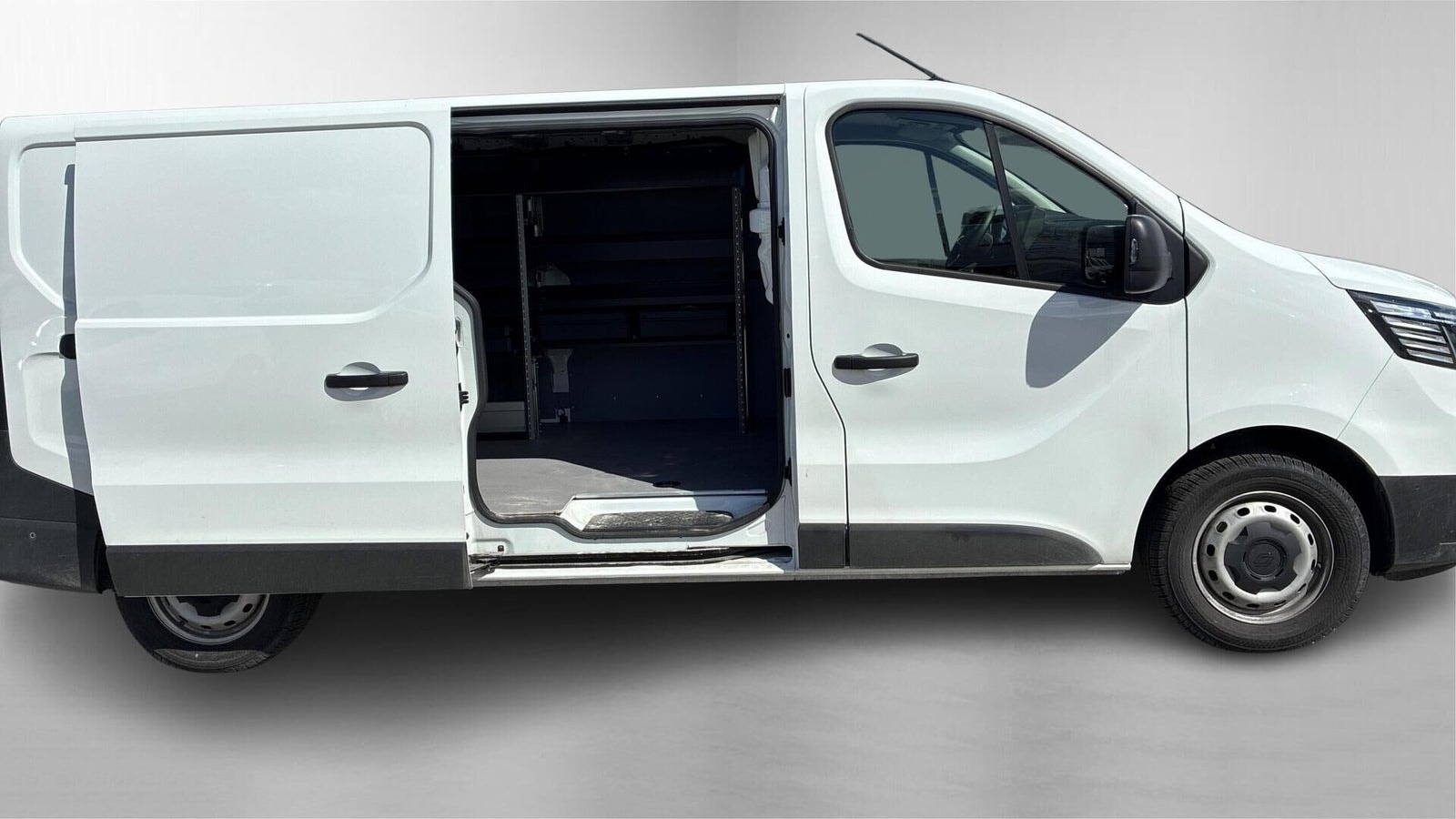 Renault Trafic E-TECH Van, 122hp, 2026
