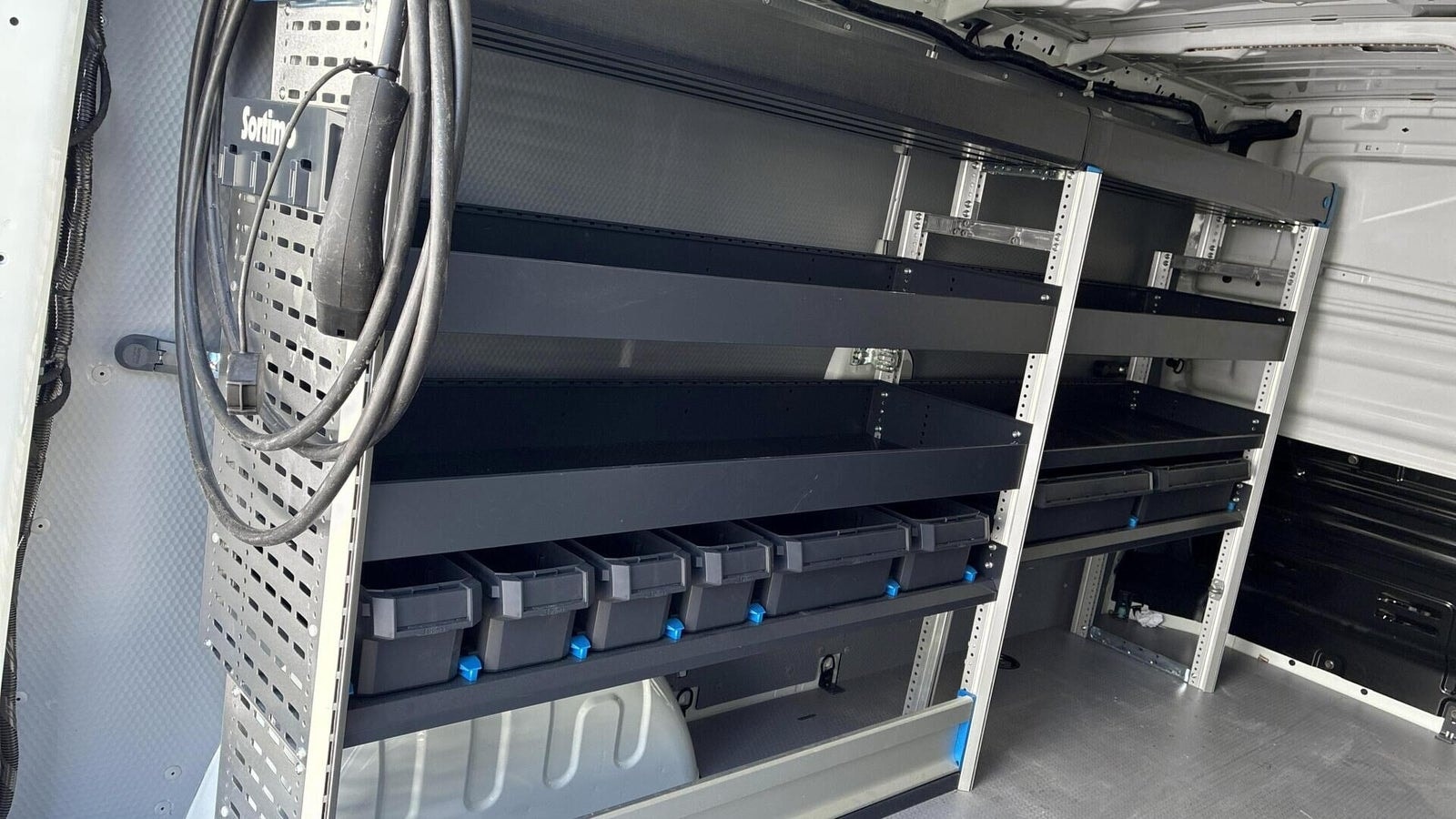 Renault Trafic E-TECH Van, 122hp, 2026