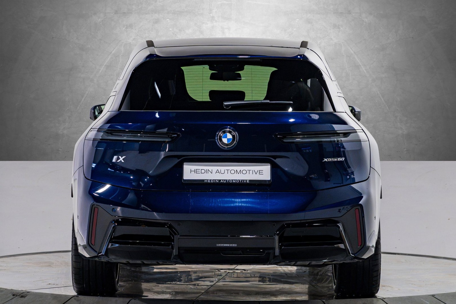 BMW iX xDrive60, 544hk, 2026