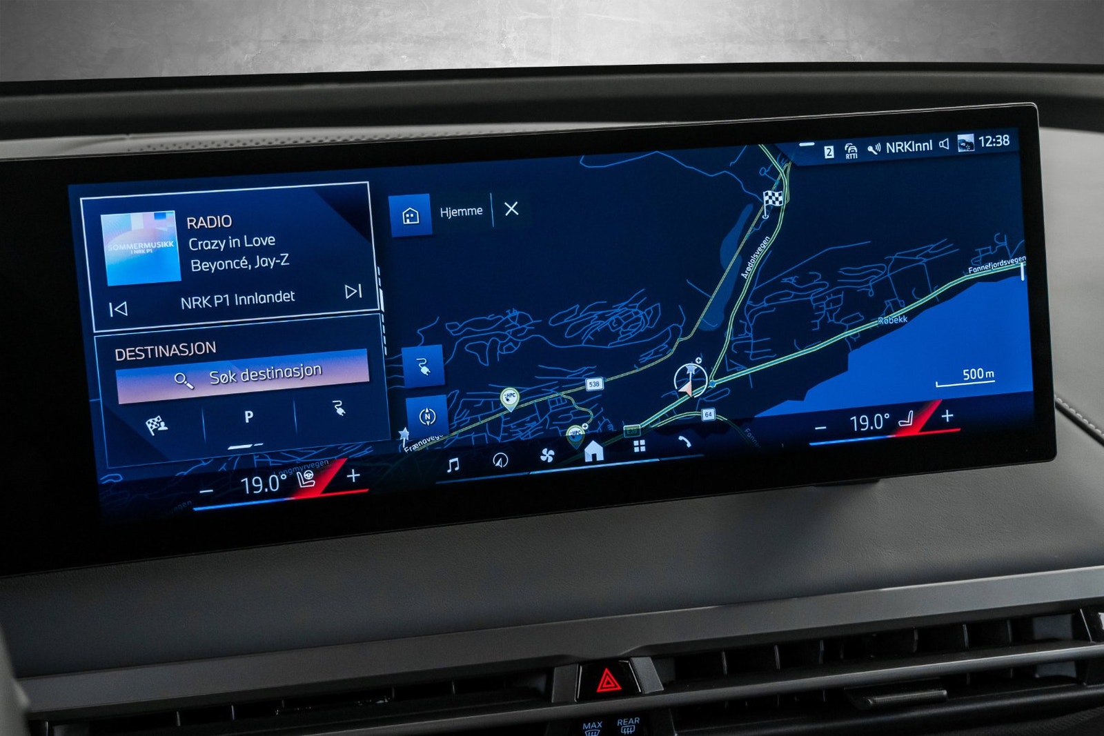 BMW iX xDrive60, 544hk, 2026