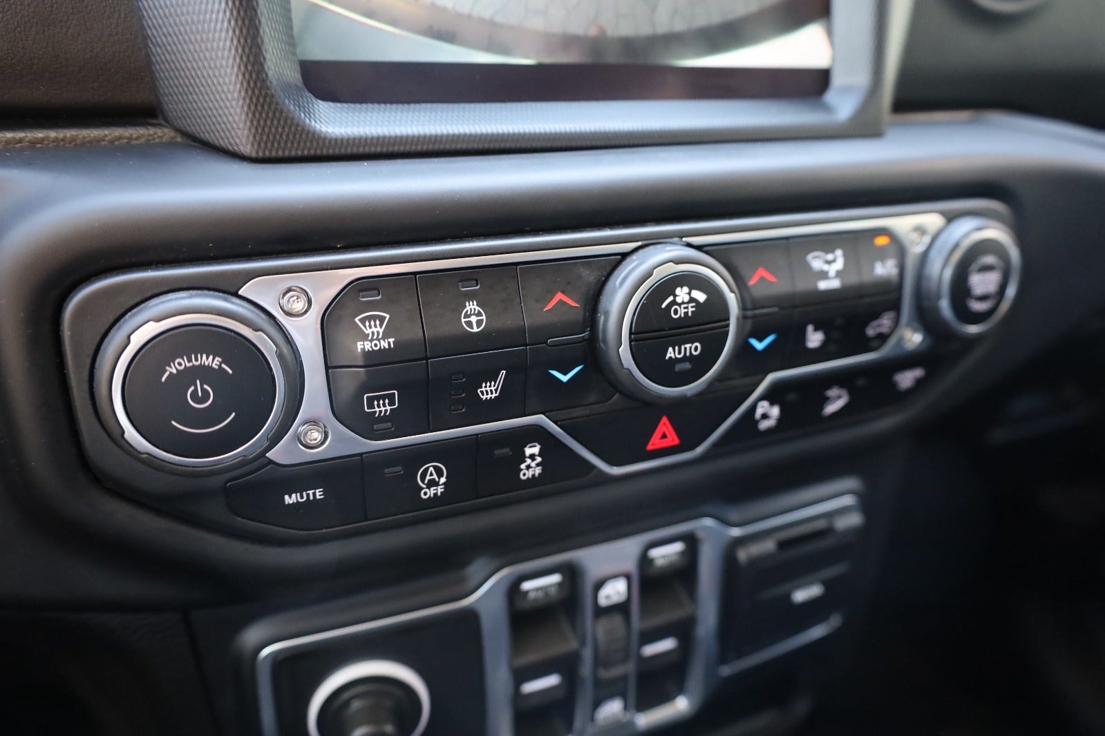Jeep Wrangler Unlimited 2.0 eTorque 4WD Automatic, 272hp, 2018