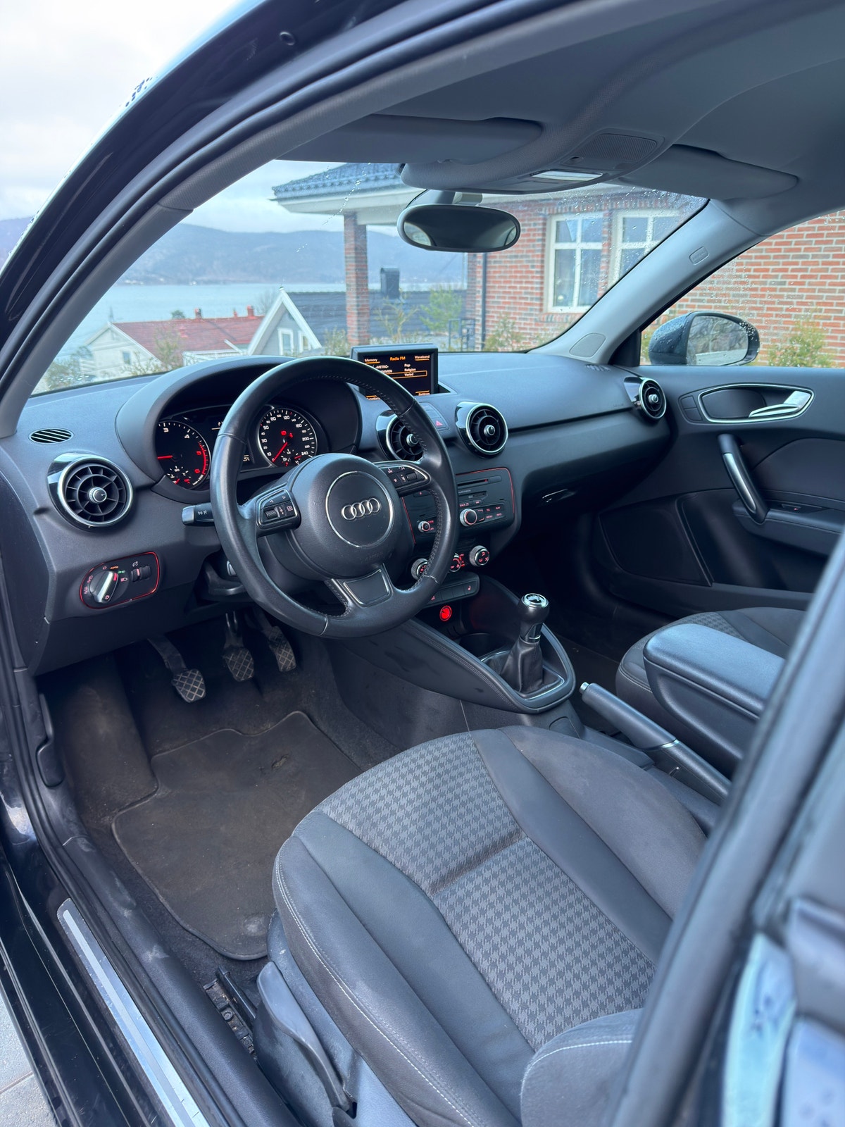 Audi A1 1.6 TDI  Manual, 5-trins, 90ps, 2014