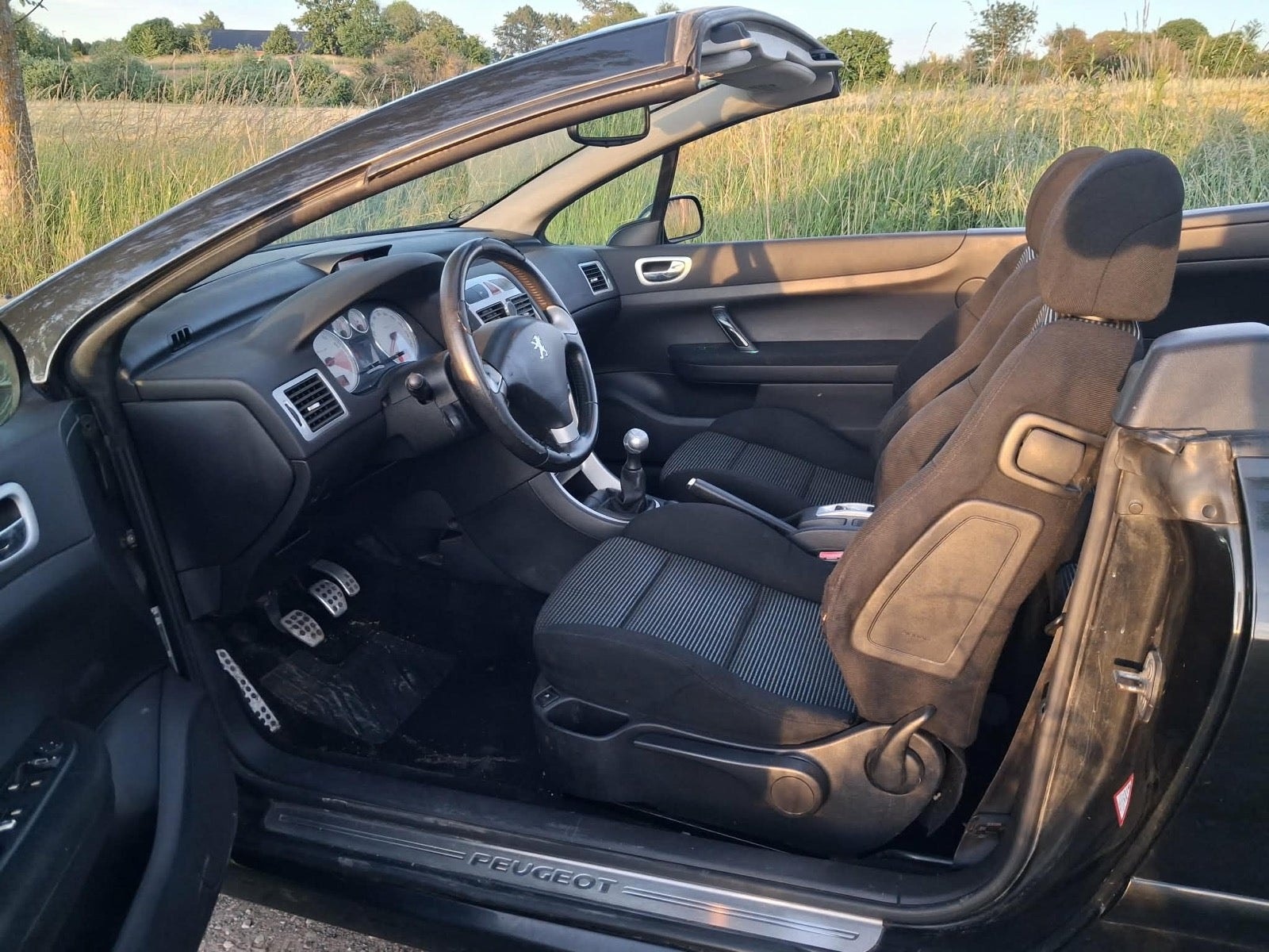 Peugeot 307 CC 2.0 Manual, 5-trins, 136ps, 2005