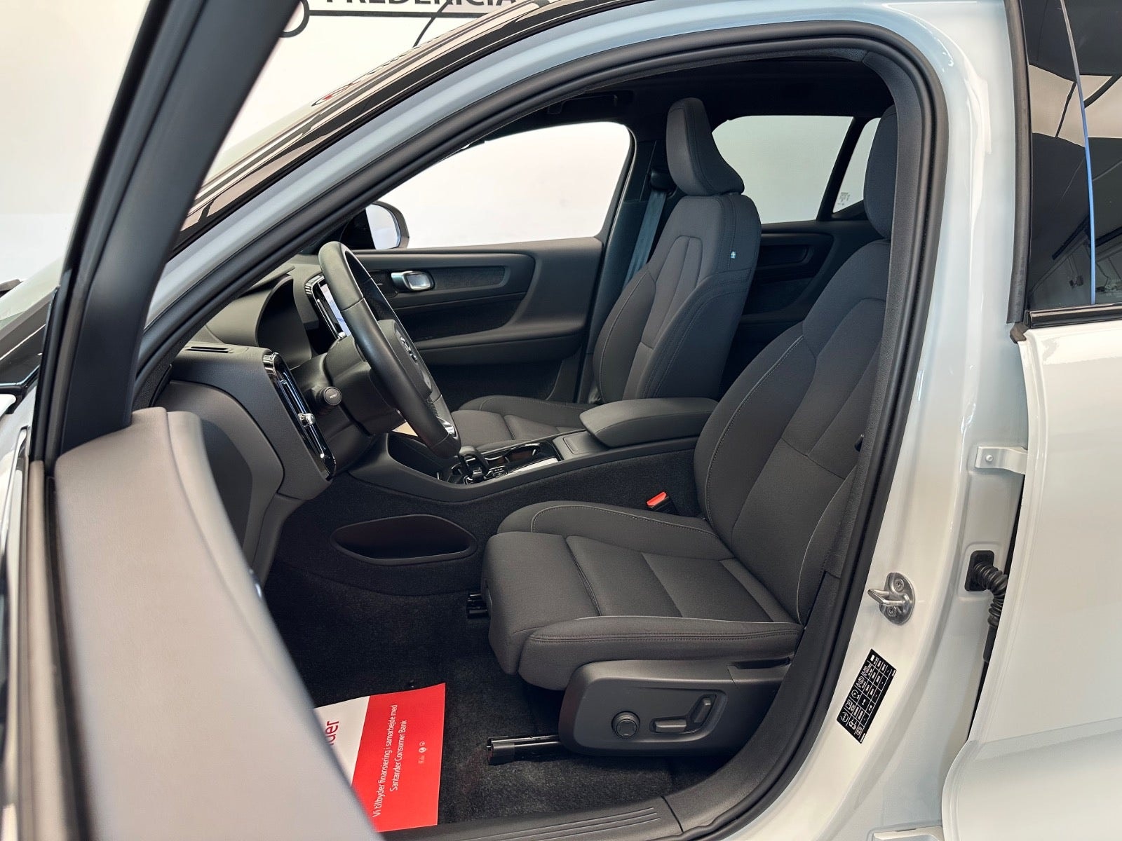 Volvo XC40 Recharge Twin, 408ps, 2023