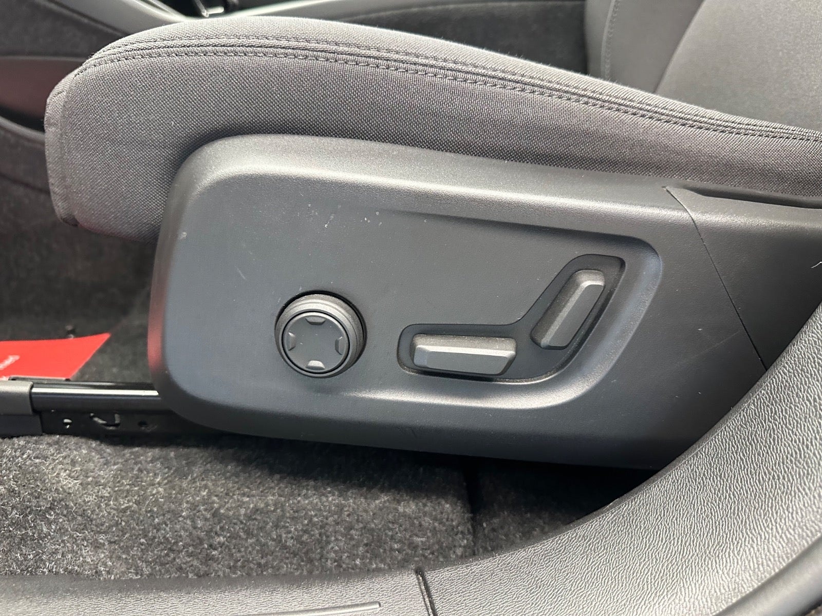 Volvo XC40 Recharge Twin, 408ps, 2023