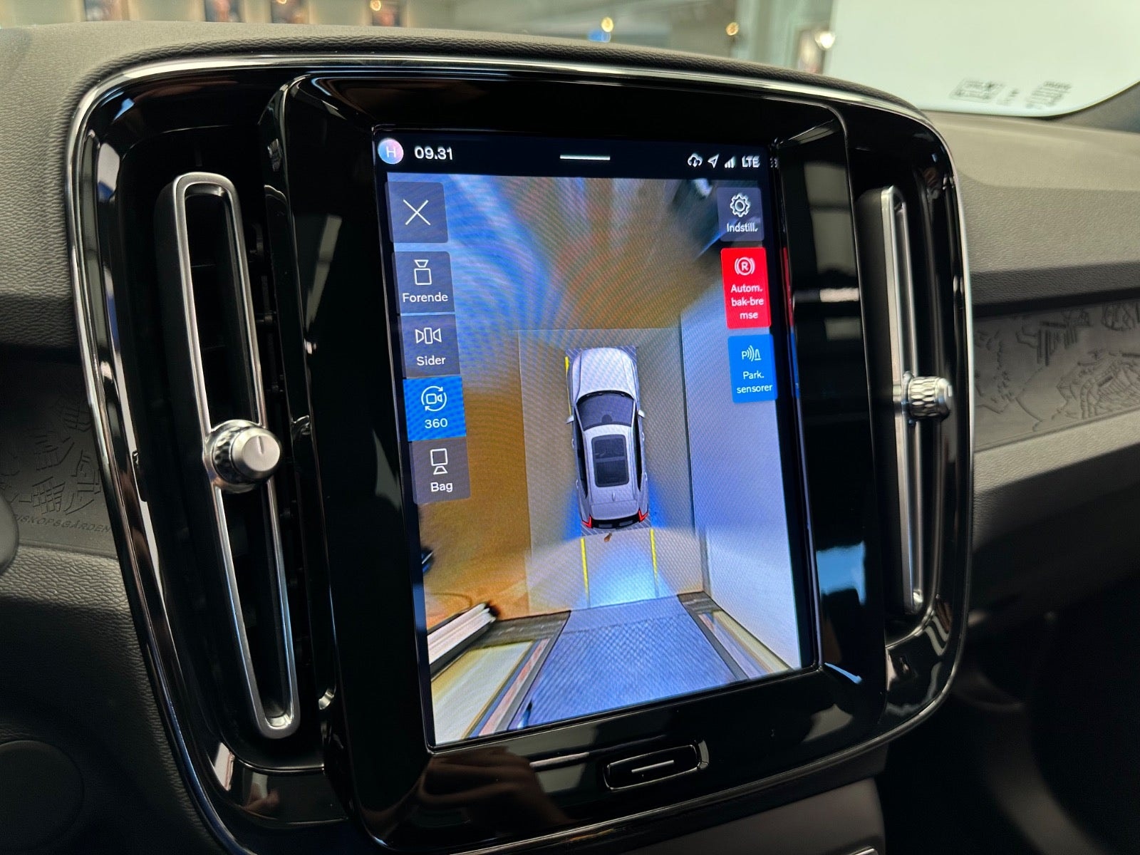 Volvo XC40 Recharge Twin, 408ps, 2023