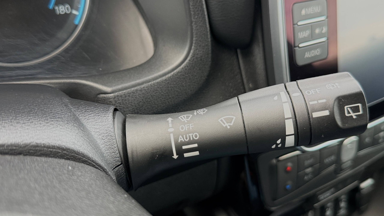 Nissan Leaf e+, 217hp, 2022