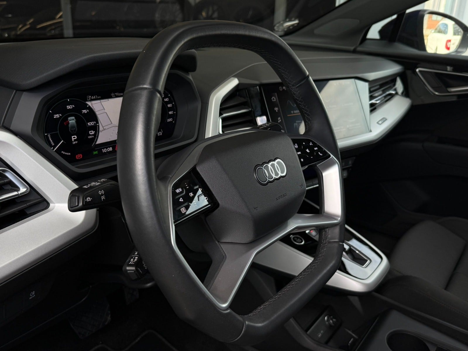Audi Q4 45 e-tron, 286ps, 2025