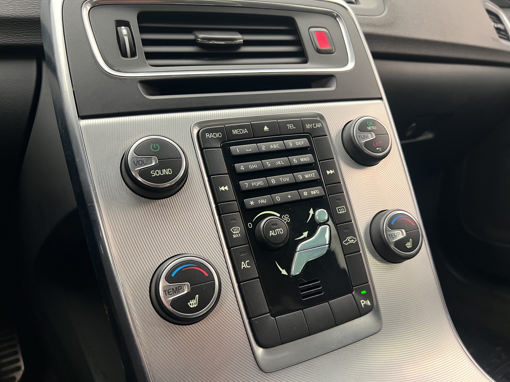 Volvo V60 T5 Powershift, 240hp, 2012