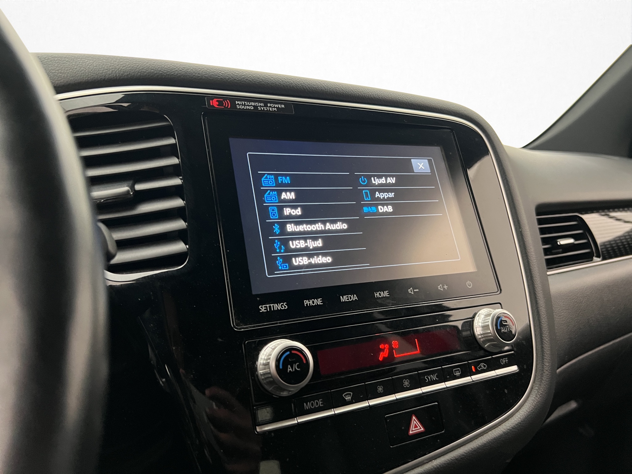 Mitsubishi Outlander PHEV CVT, 224hk, 2020