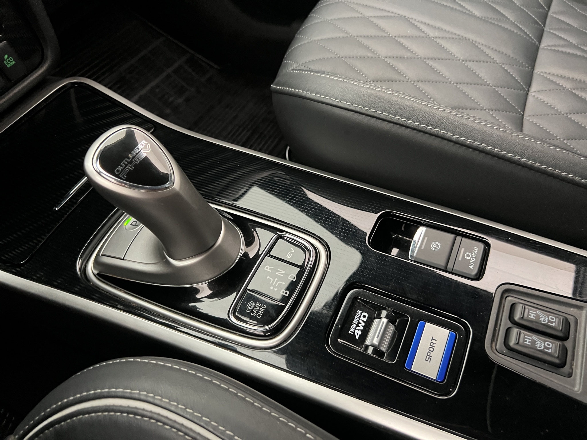 Mitsubishi Outlander PHEV CVT, 224hk, 2020