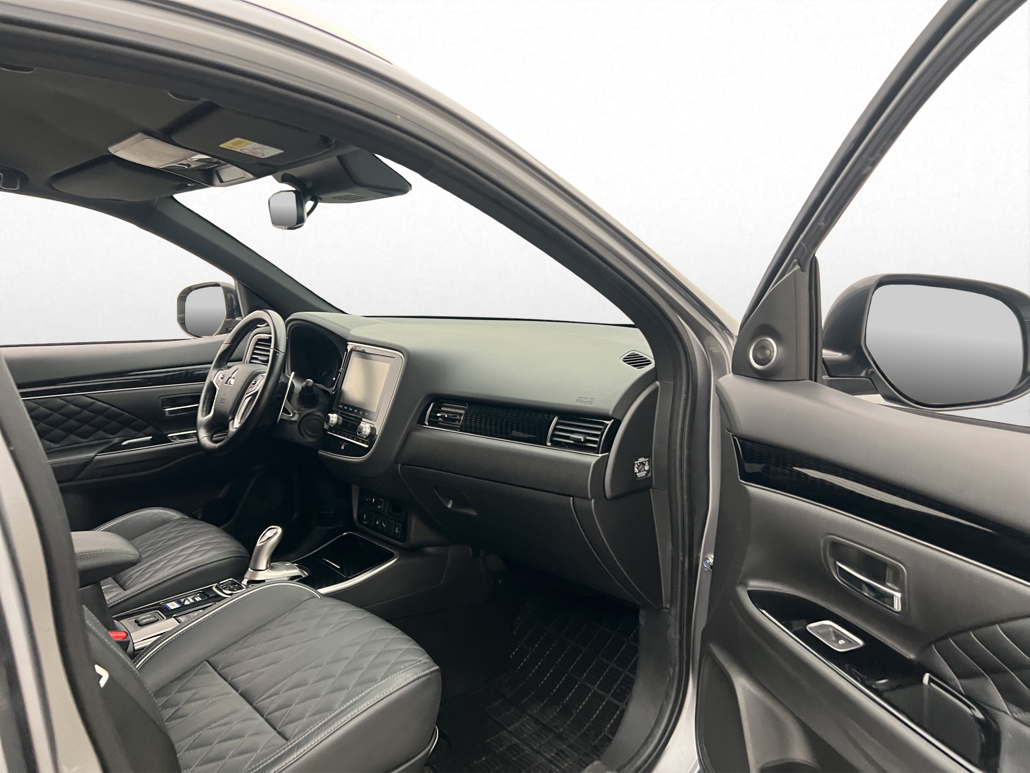 Mitsubishi Outlander PHEV CVT, 224hk, 2020