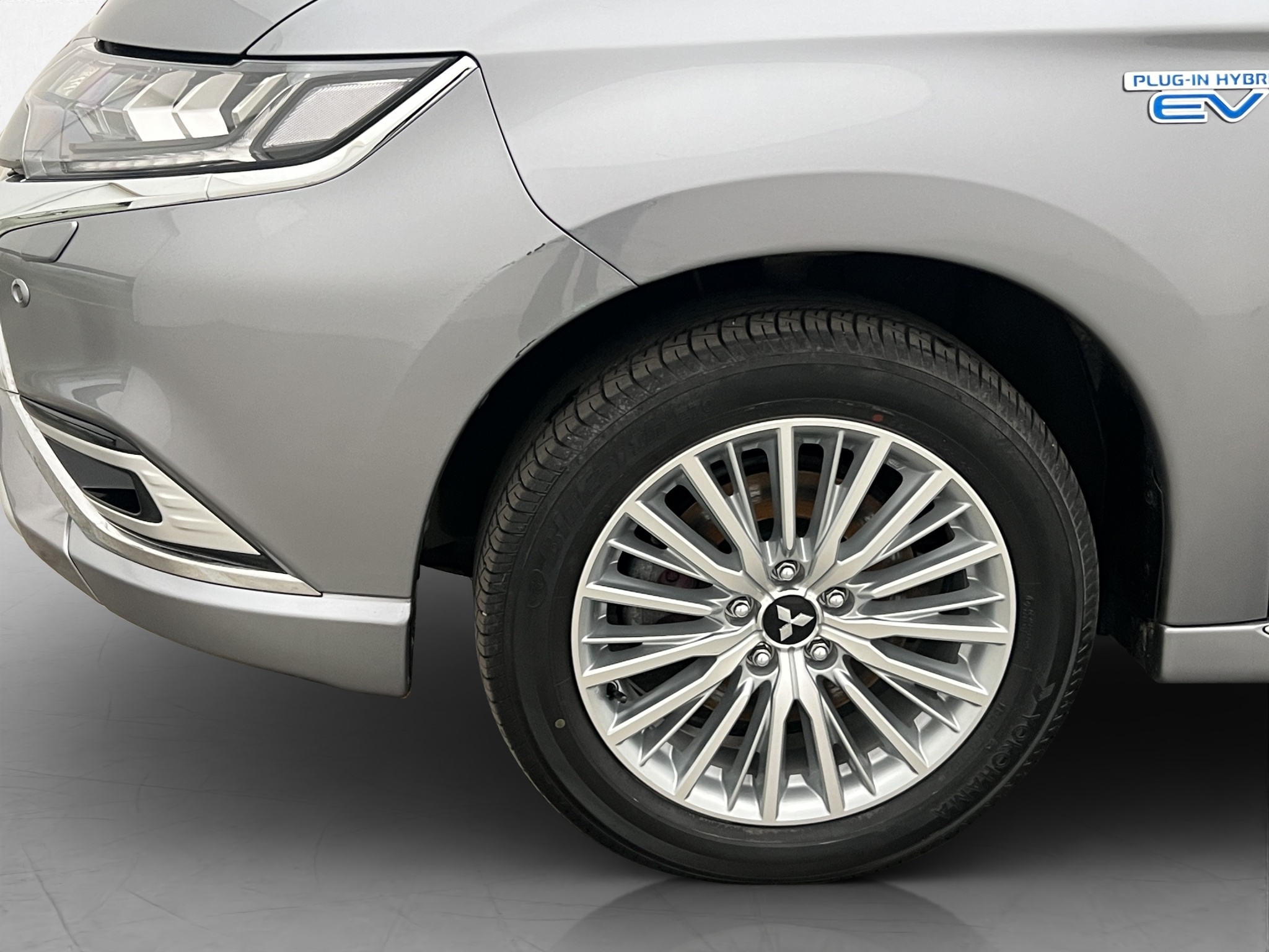 Mitsubishi Outlander PHEV CVT, 224hk, 2020