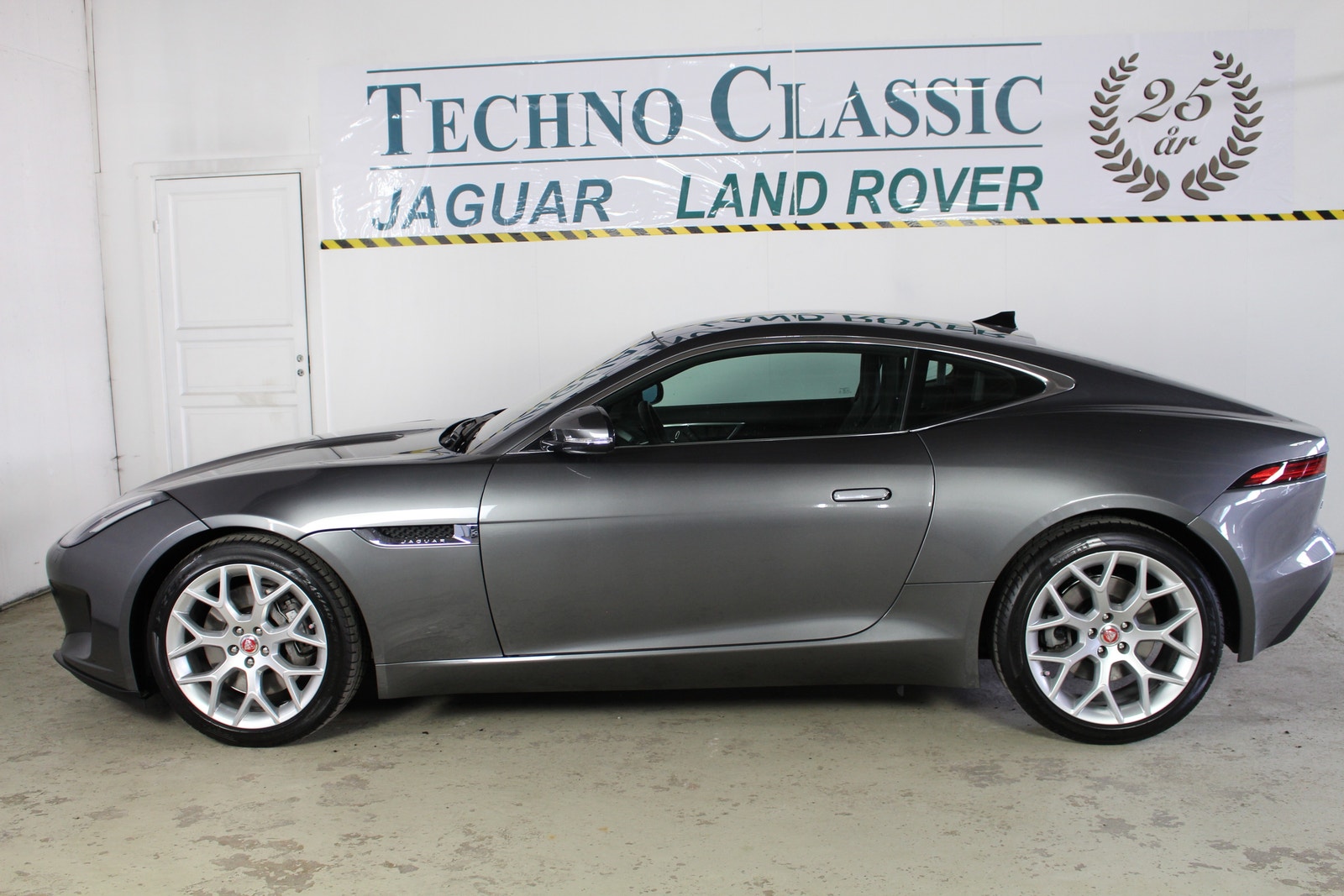 Jaguar F-Type P300 Quickshift, 300hp, 2019