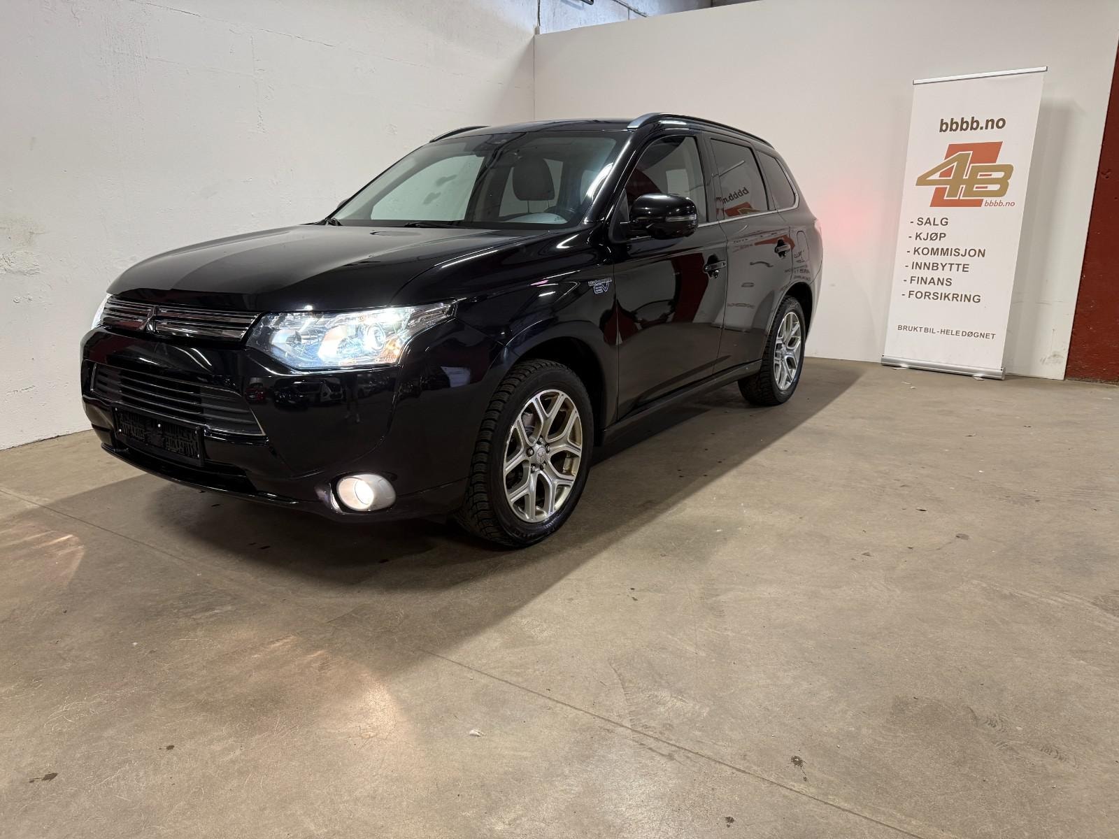 Mitsubishi Outlander PHEV CVT, 203hp, 2014