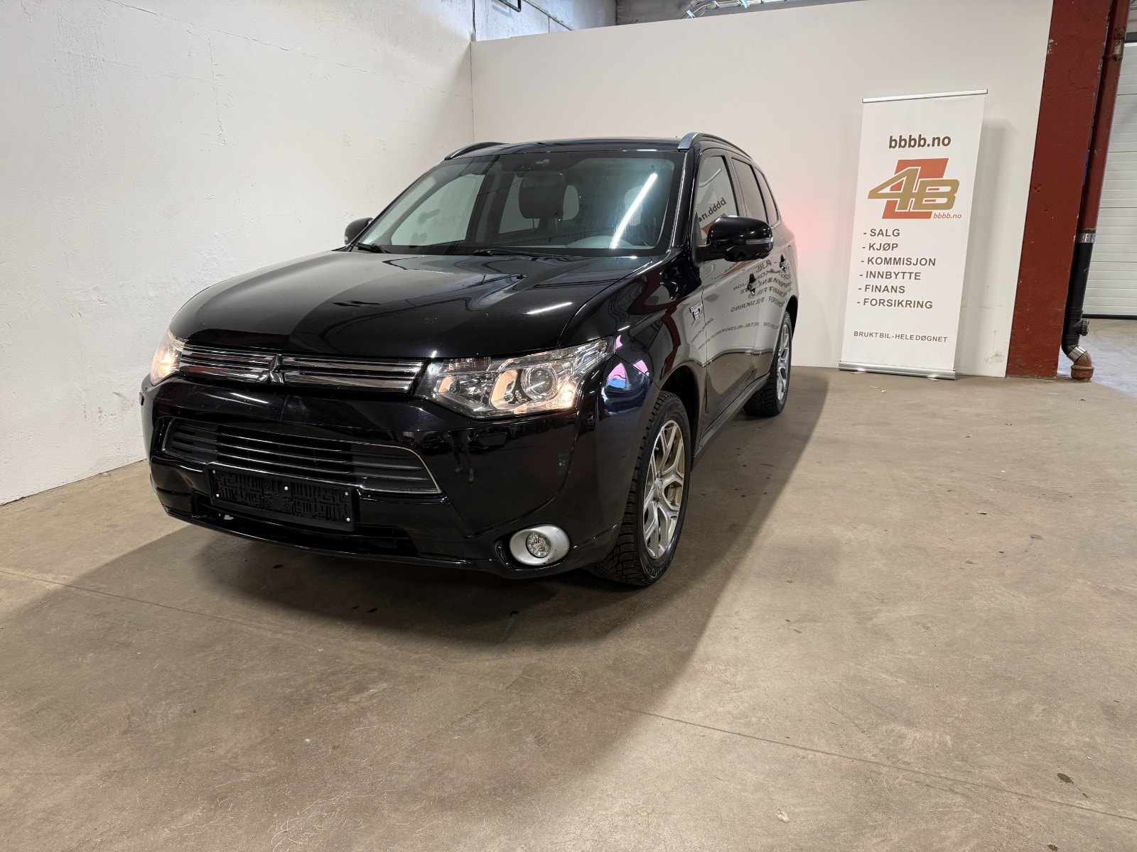 Mitsubishi Outlander PHEV CVT, 203hp, 2014